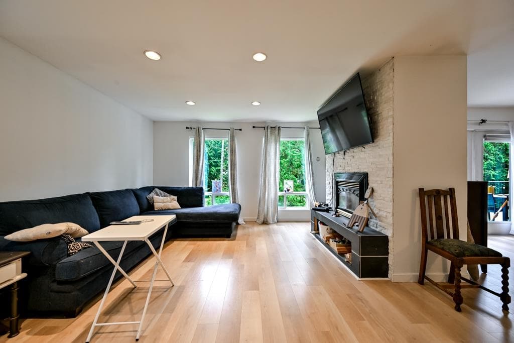 12297 Roach Street, Mission, V4S 1L4 — photo 5
