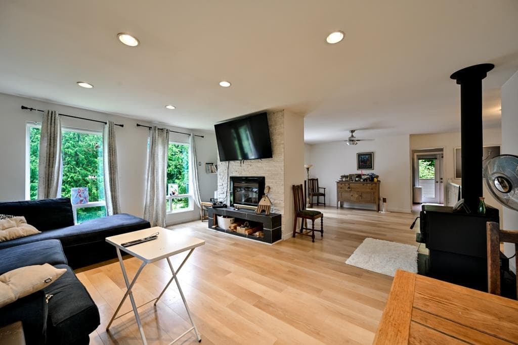 12297 Roach Street, Mission, V4S 1L4 — photo 4