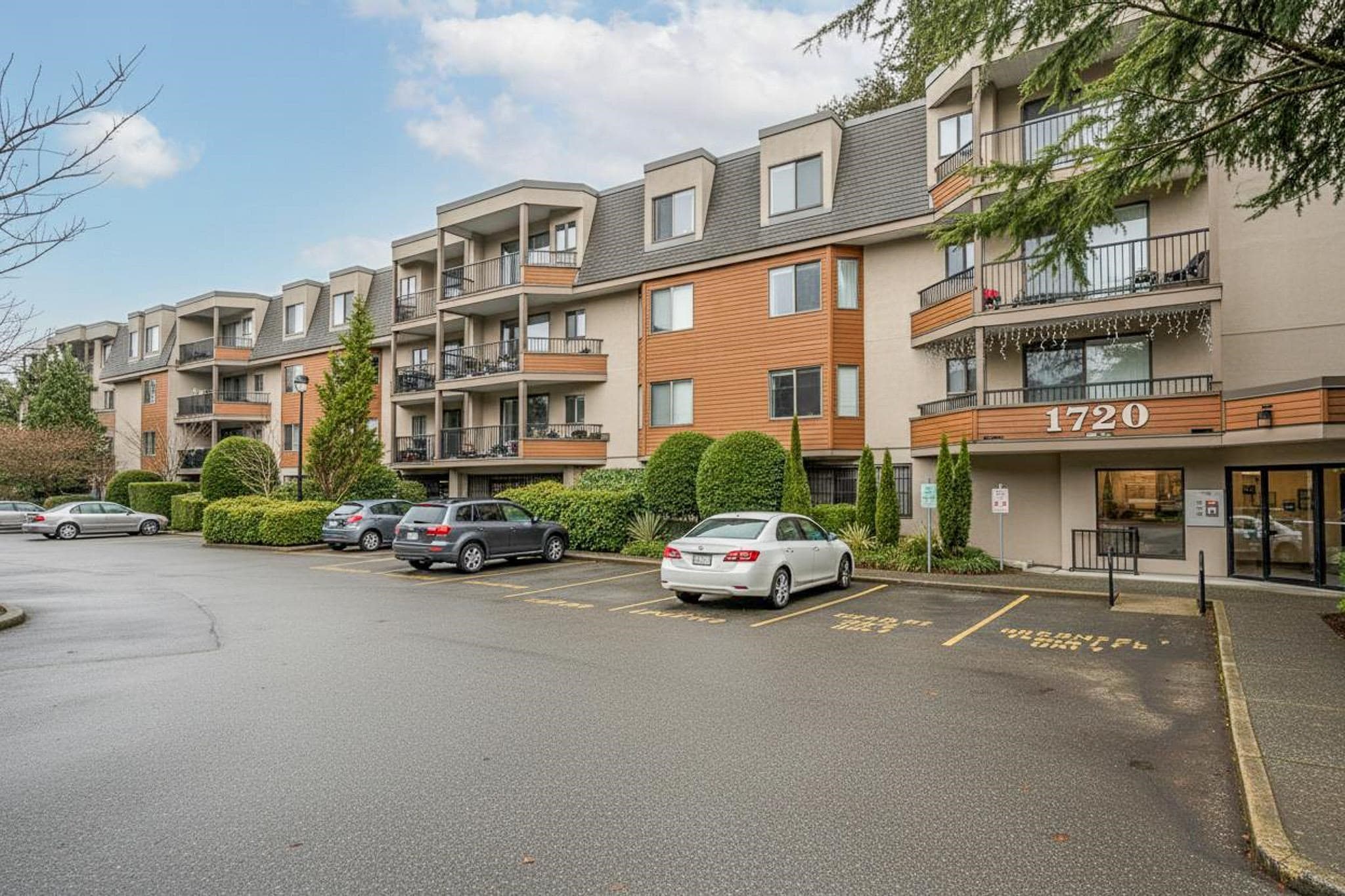 112 - 1720 Southmere Crescent, Surrey, V4A 6E3 — photo 2