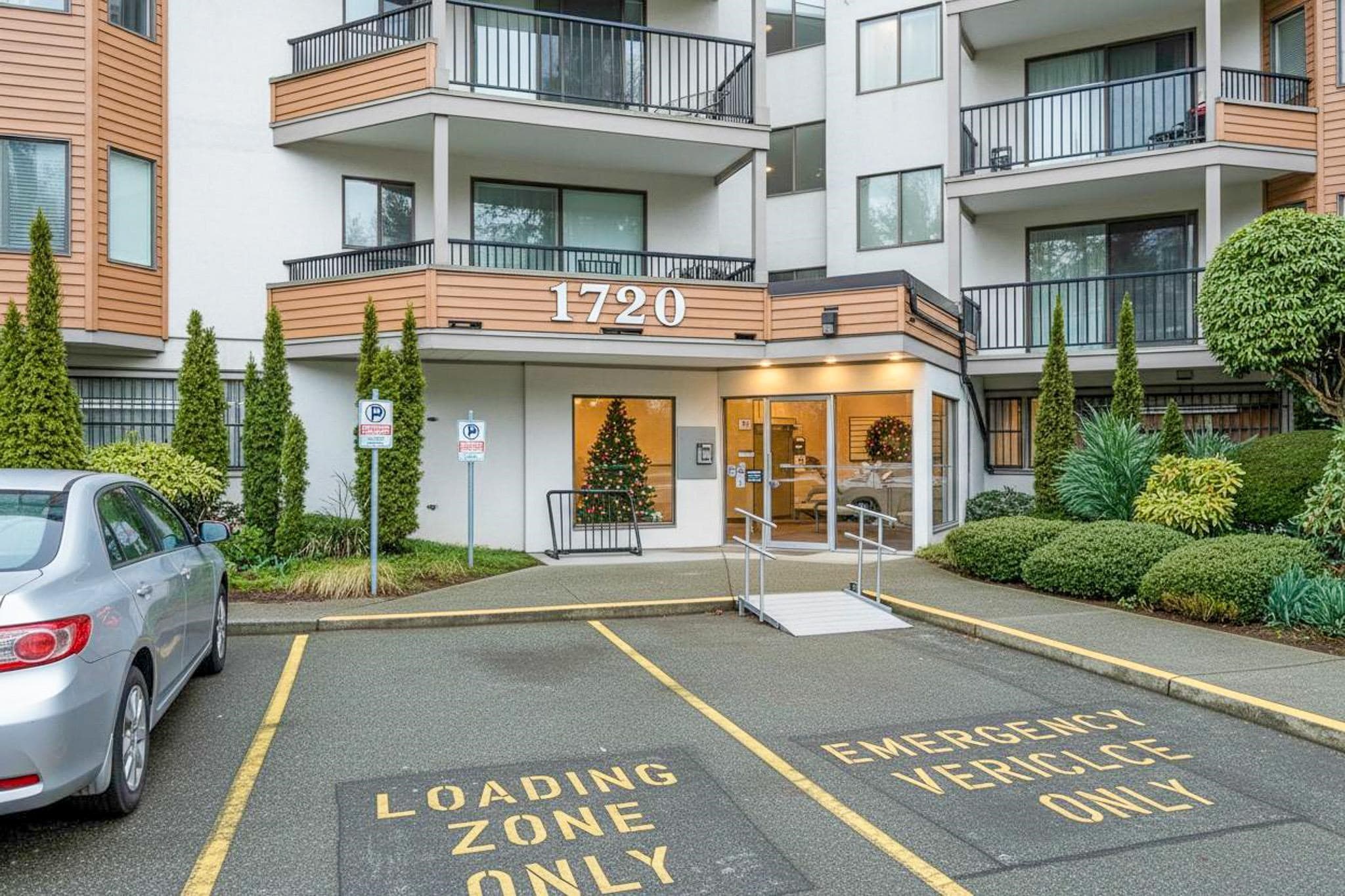 112 - 1720 Southmere Crescent, Surrey, V4A 6E3 — photo 4