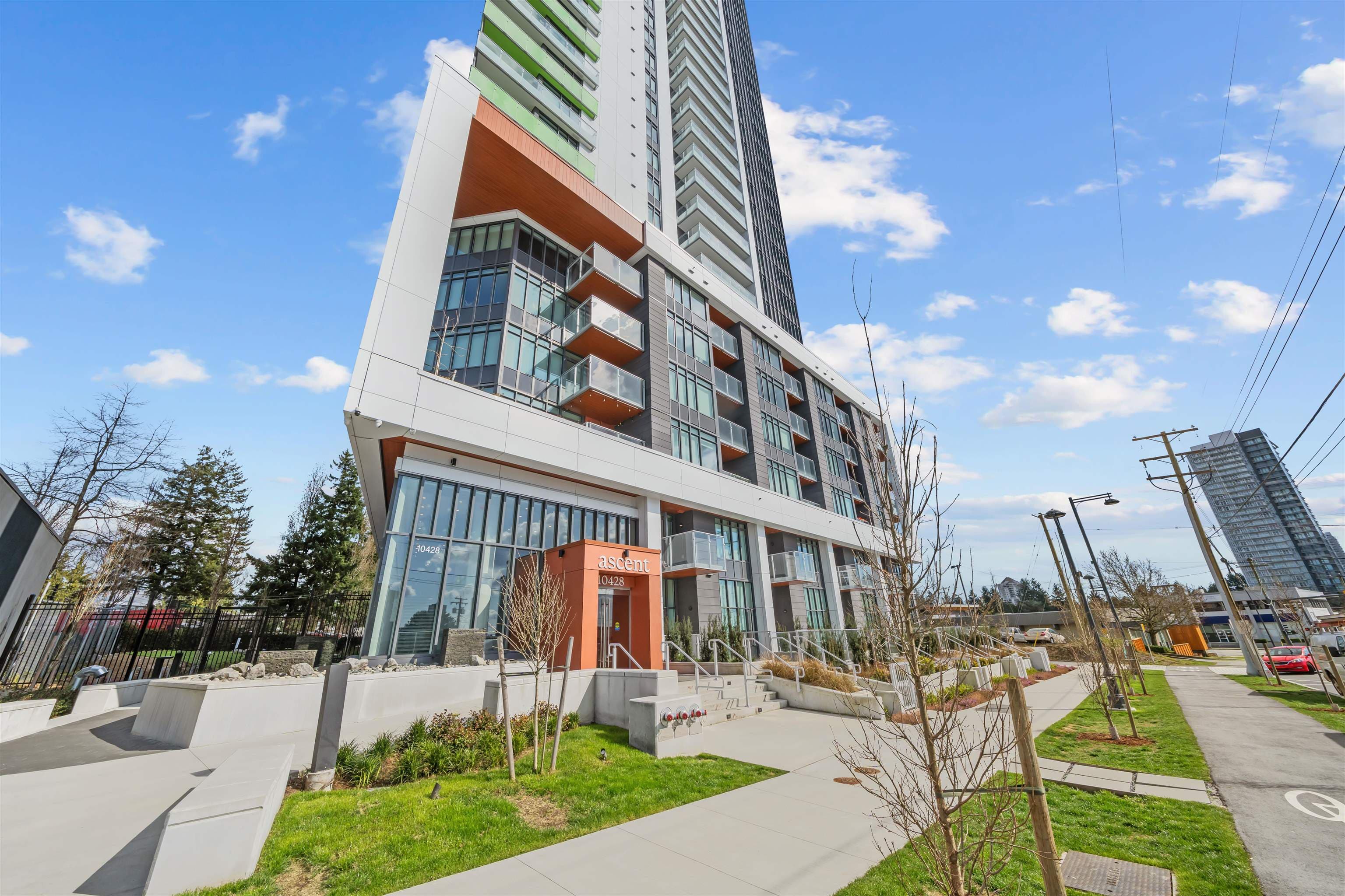 2502 - 10428 Whalley Boulevard, Surrey