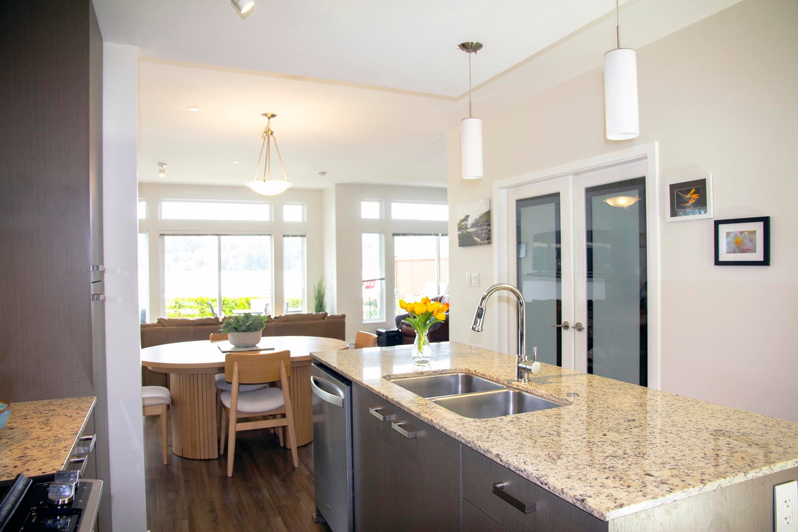 5915 Beachgate Lane, Sechelt, V7Z 0A4 — photo 4