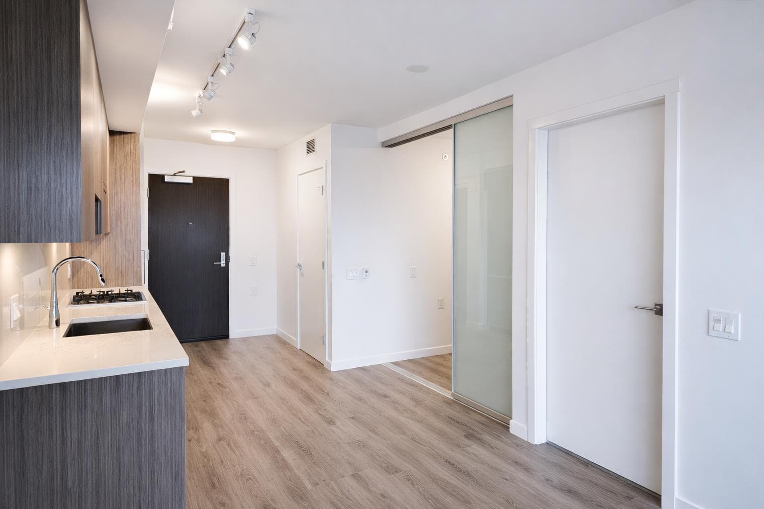 3503 - 13350 Central Avenue, Surrey