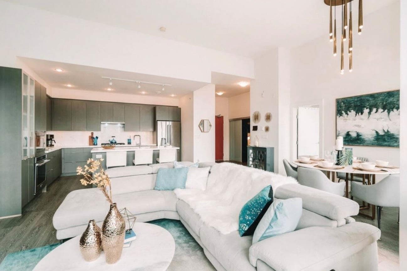 504 - 3602 Aldercrest Drive Drive, North Vancouver, V7G 2S5 — photo 2