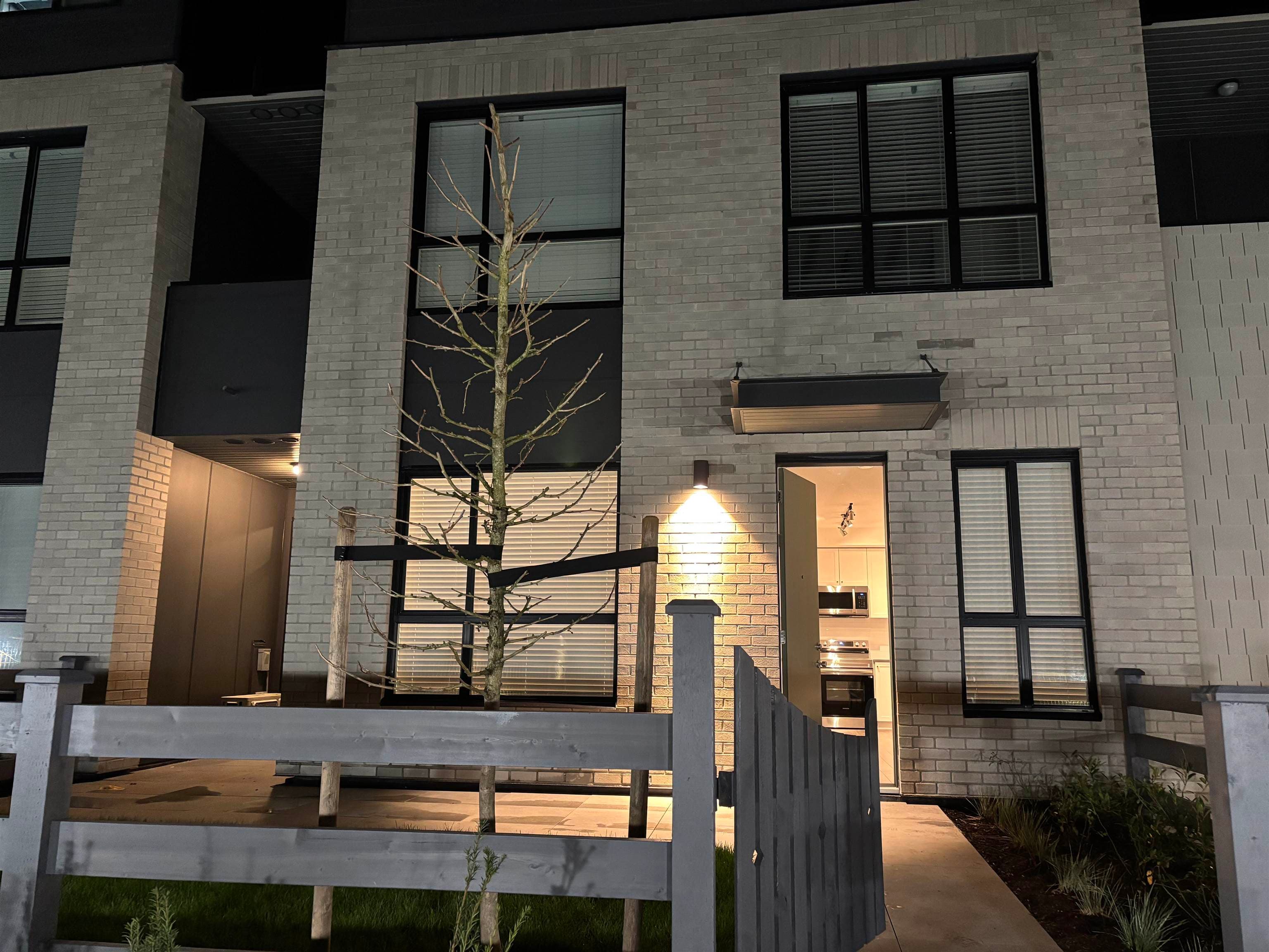 114 - 15777 85 Avenue, Surrey