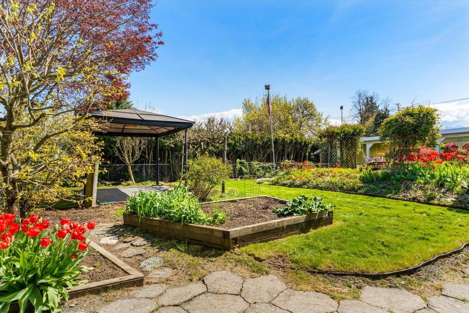 9726 Juniper Street, Chilliwack, V2P 5J1 — photo 3