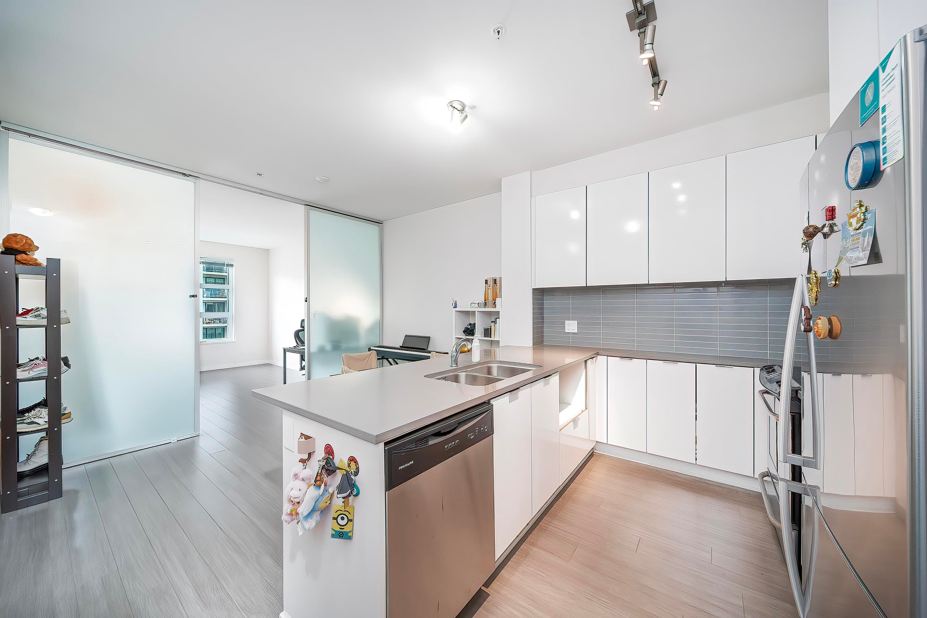310 - 9877 University Crescent, Burnaby, V5A 0E5 — photo 3