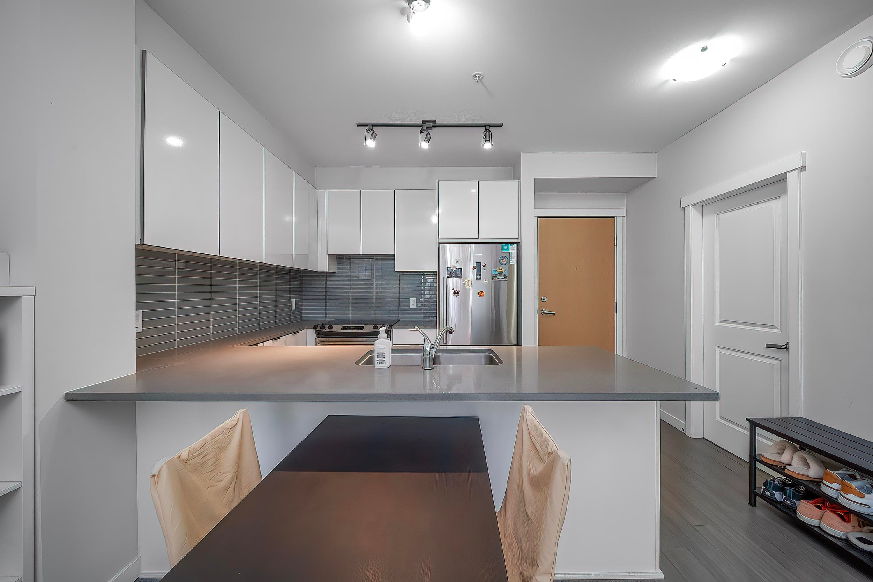 310 - 9877 University Crescent, Burnaby, V5A 0E5 — photo 4