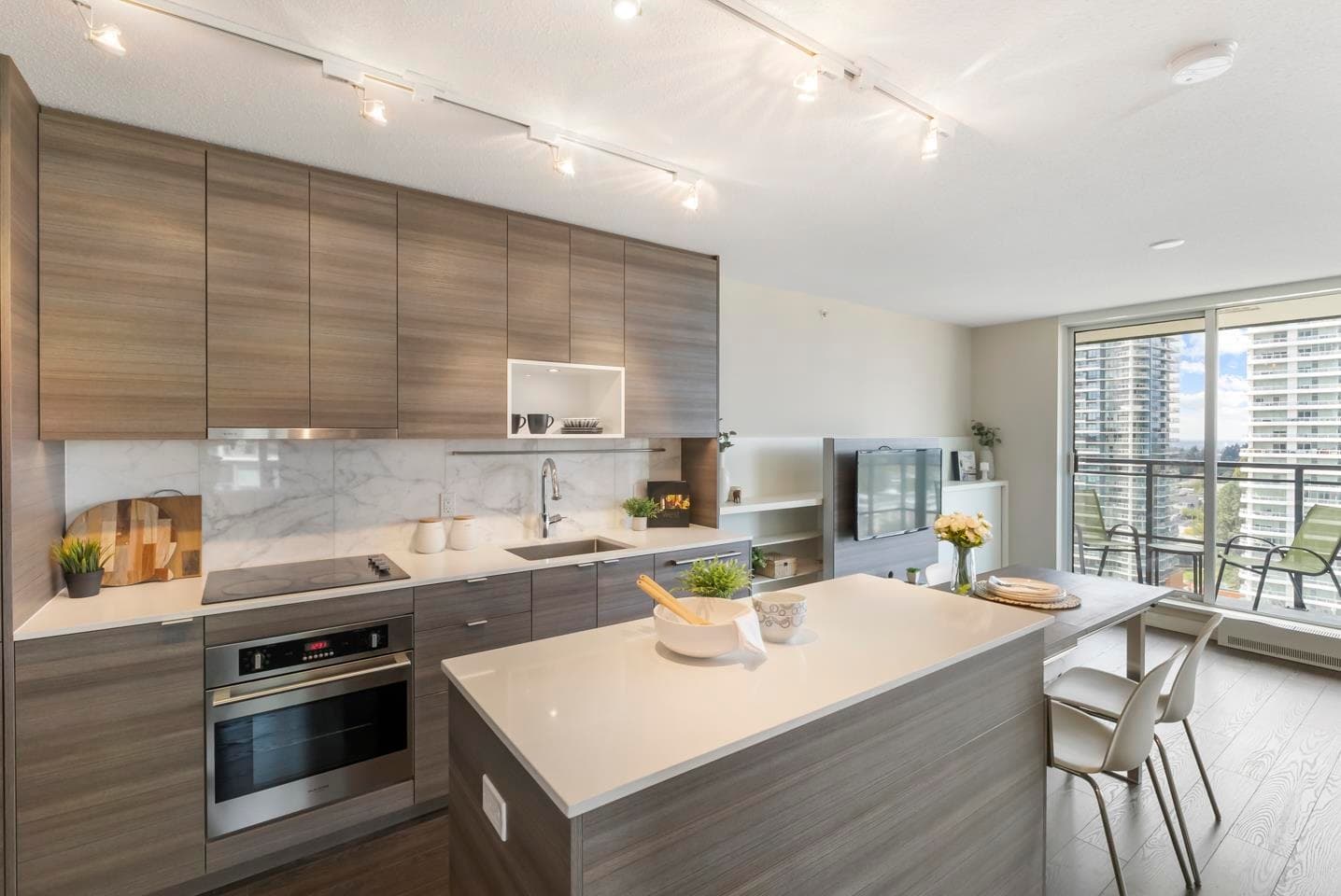 2305 - 13398 104 Avenue, Surrey