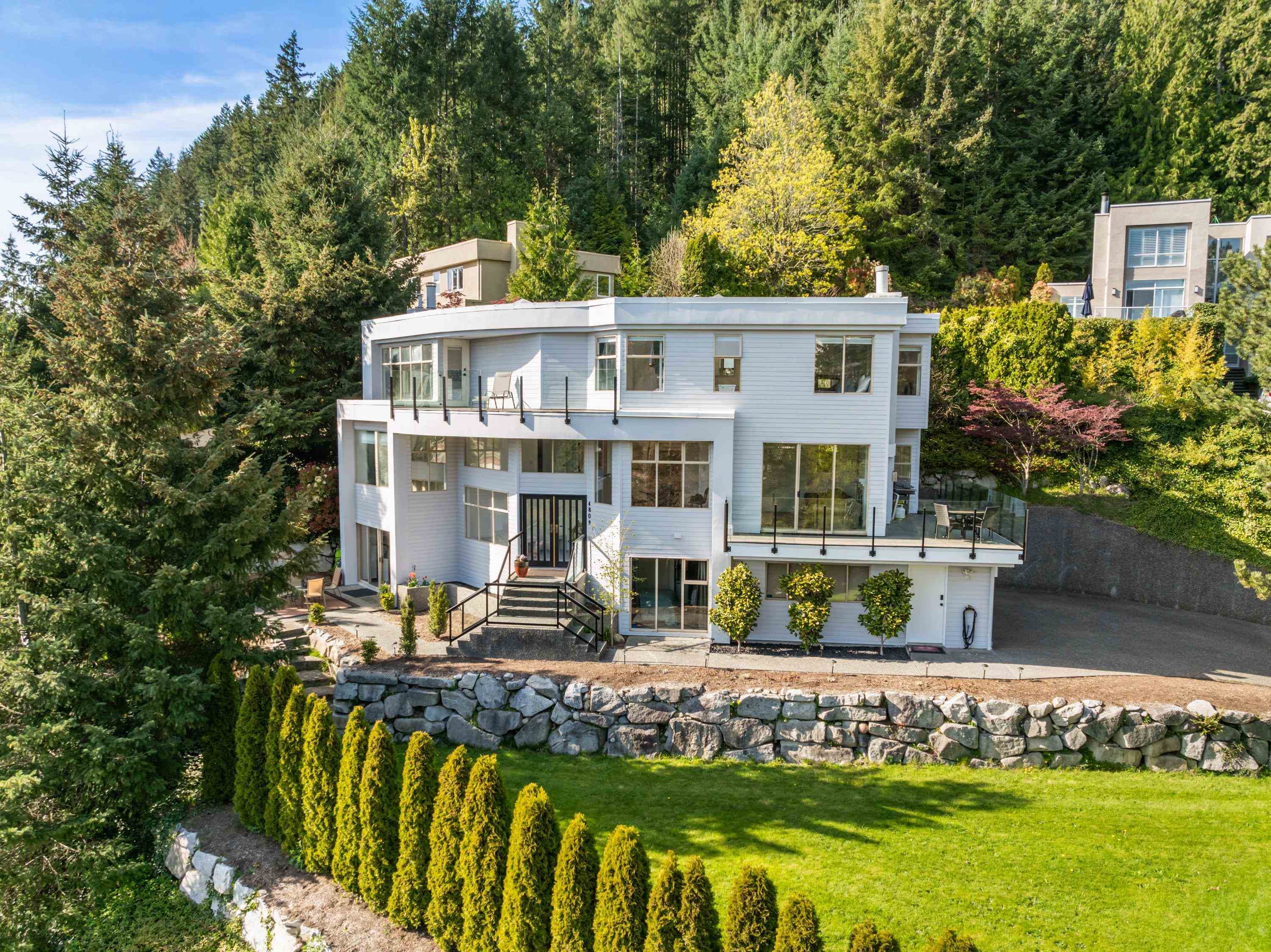 4809 Northwood Place, West Vancouver