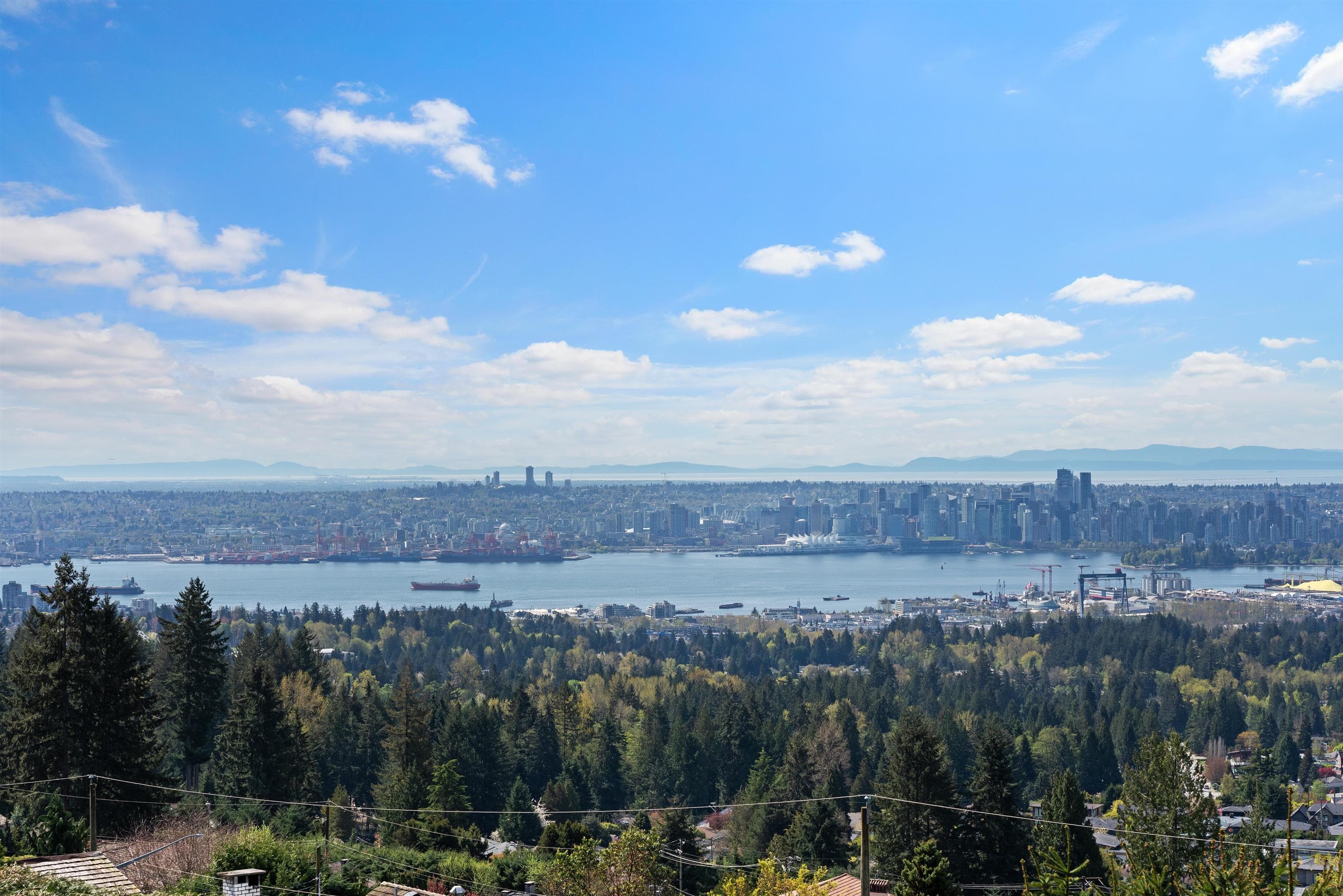 353 Newdale Court, North Vancouver