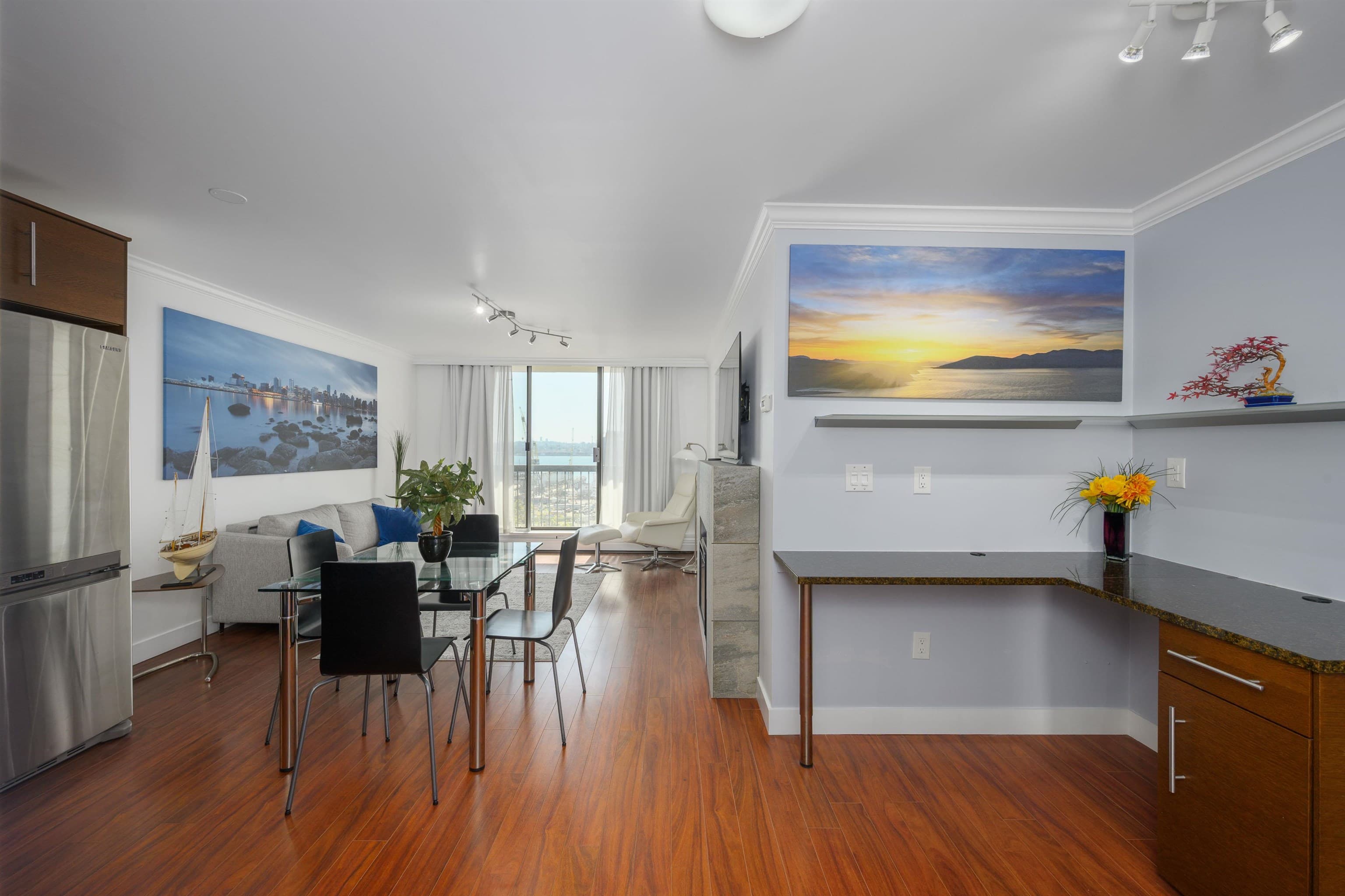 608 - 145 St. Georges Avenue, North Vancouver