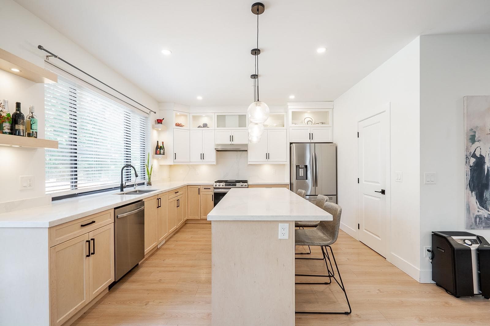 23049 SE 134 Loop, Maple Ridge, V4R 0E6 — photo 1