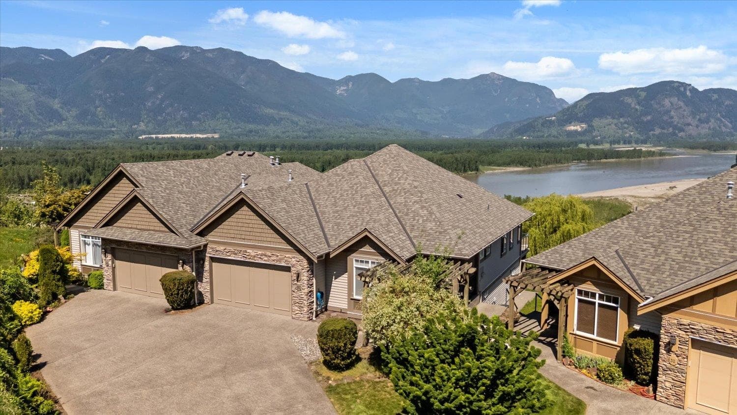 33 - 43777 Chilliwack Mountain Road, Chilliwack