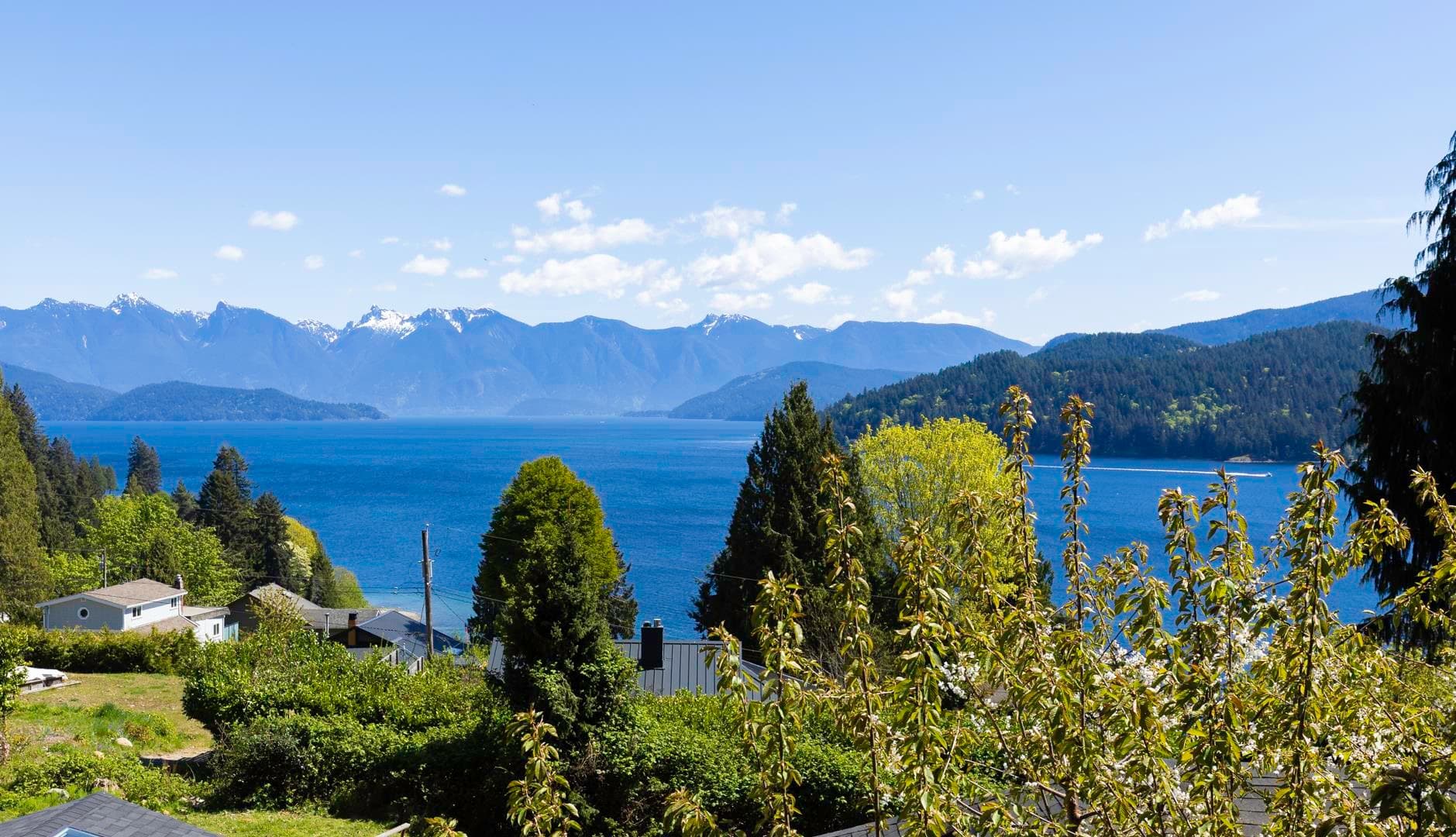 528 Harvey Road, Gibsons, V0N 1V1 — photo 2