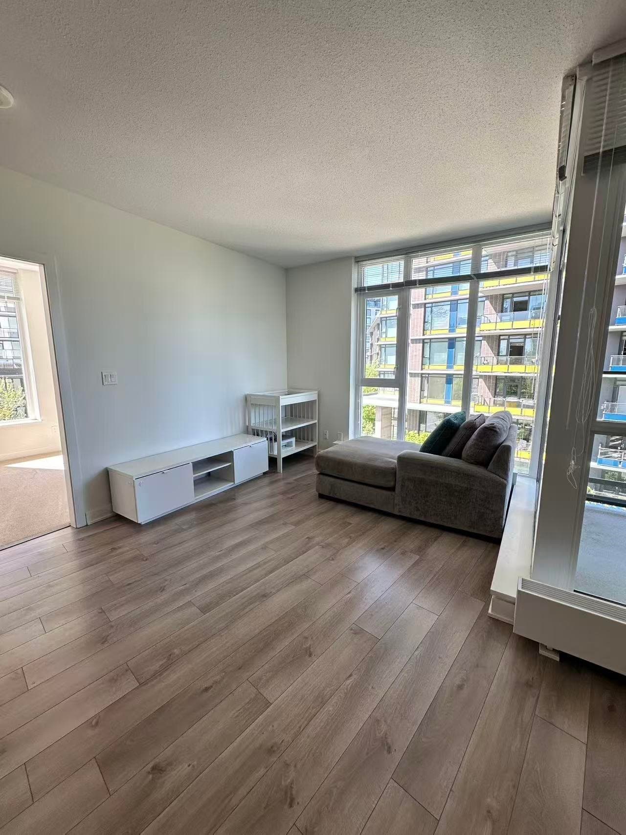 404 - 8940 University Crescent, Burnaby, V5A 0E7 — photo 3