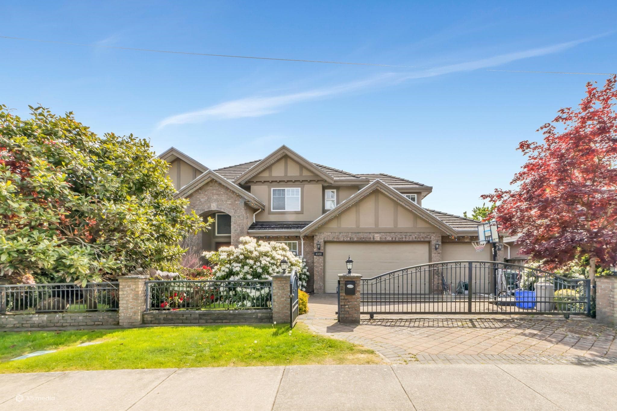 6328 Danube Road, Richmond