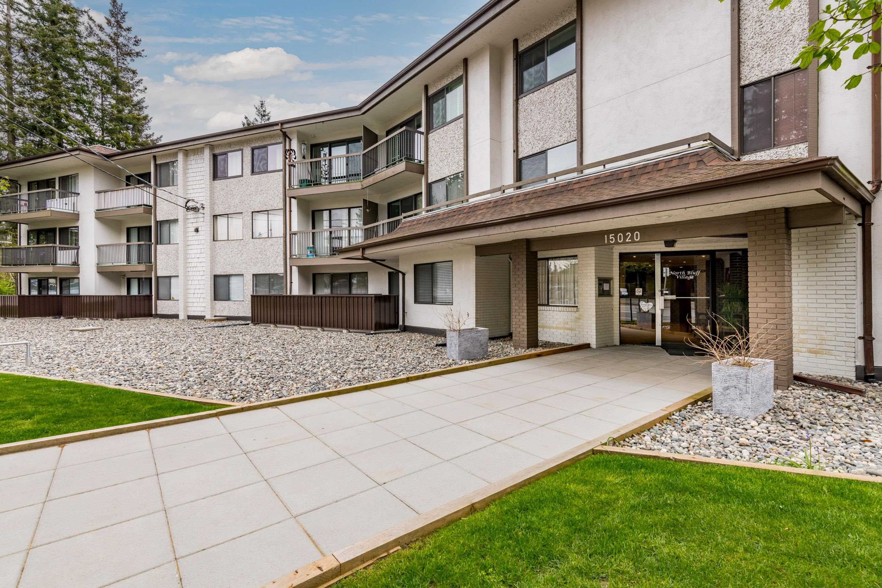 218 - 15020 North Bluff Road, White Rock