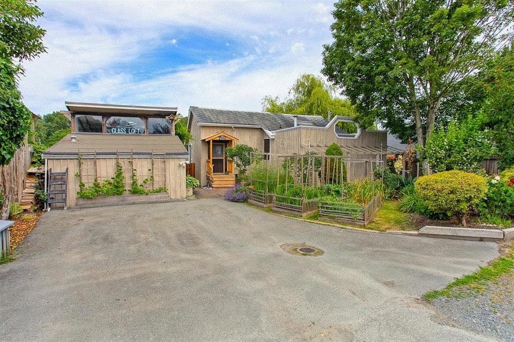 4525 W River Road, Delta
