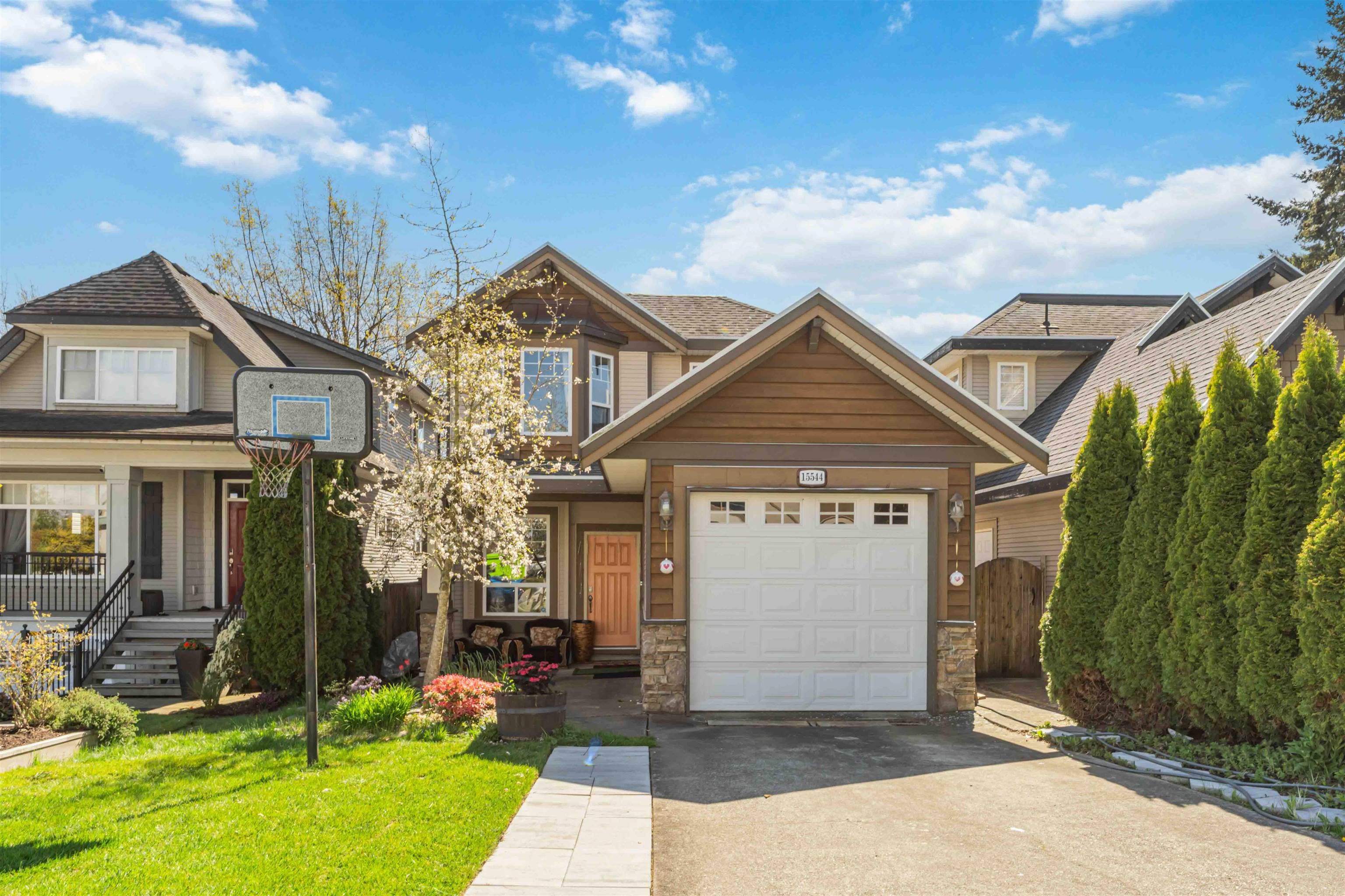 15544 Russell Avenue, White Rock