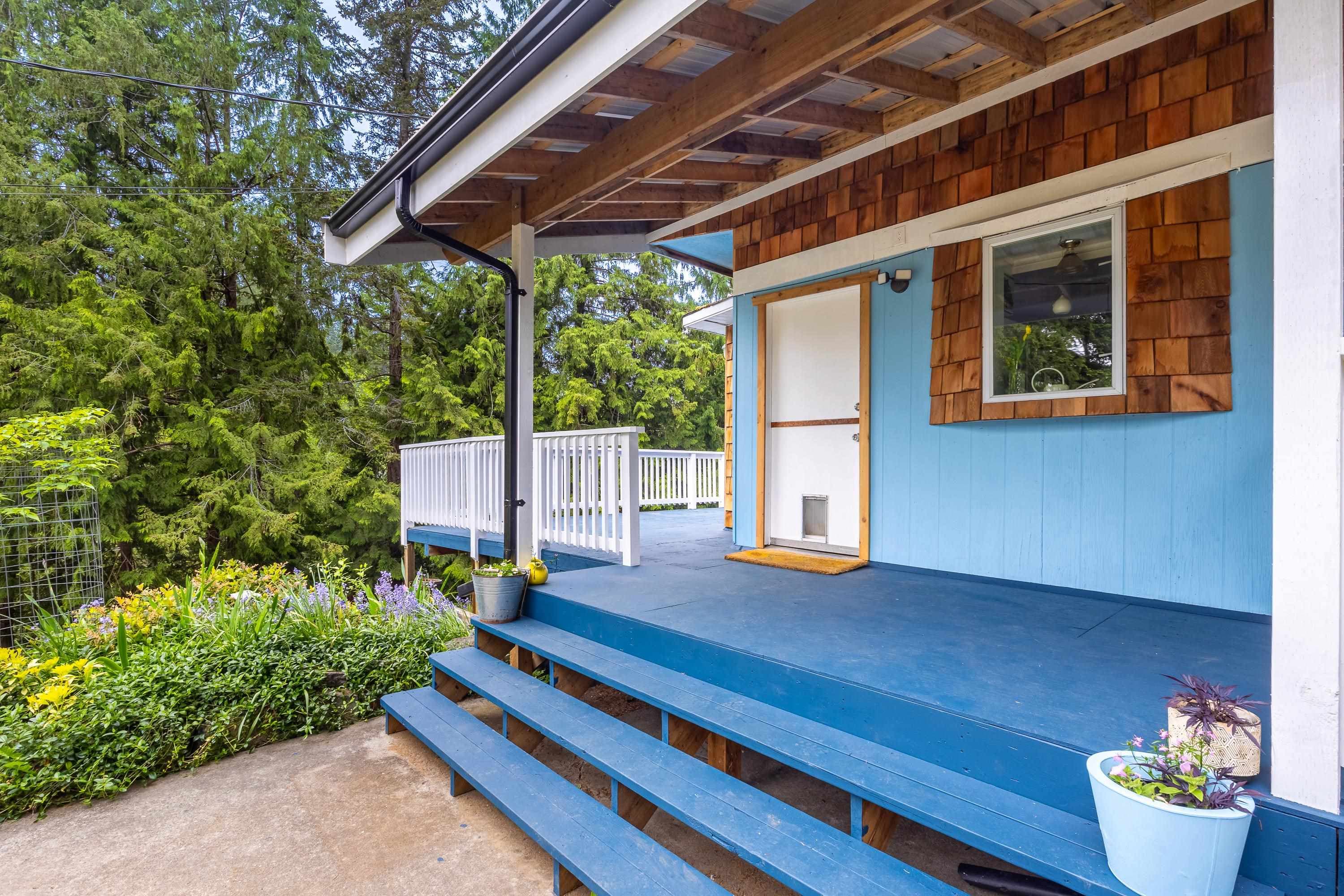 12692 Lagoon Road, Madeira Park, V0N 2H0 — photo 2