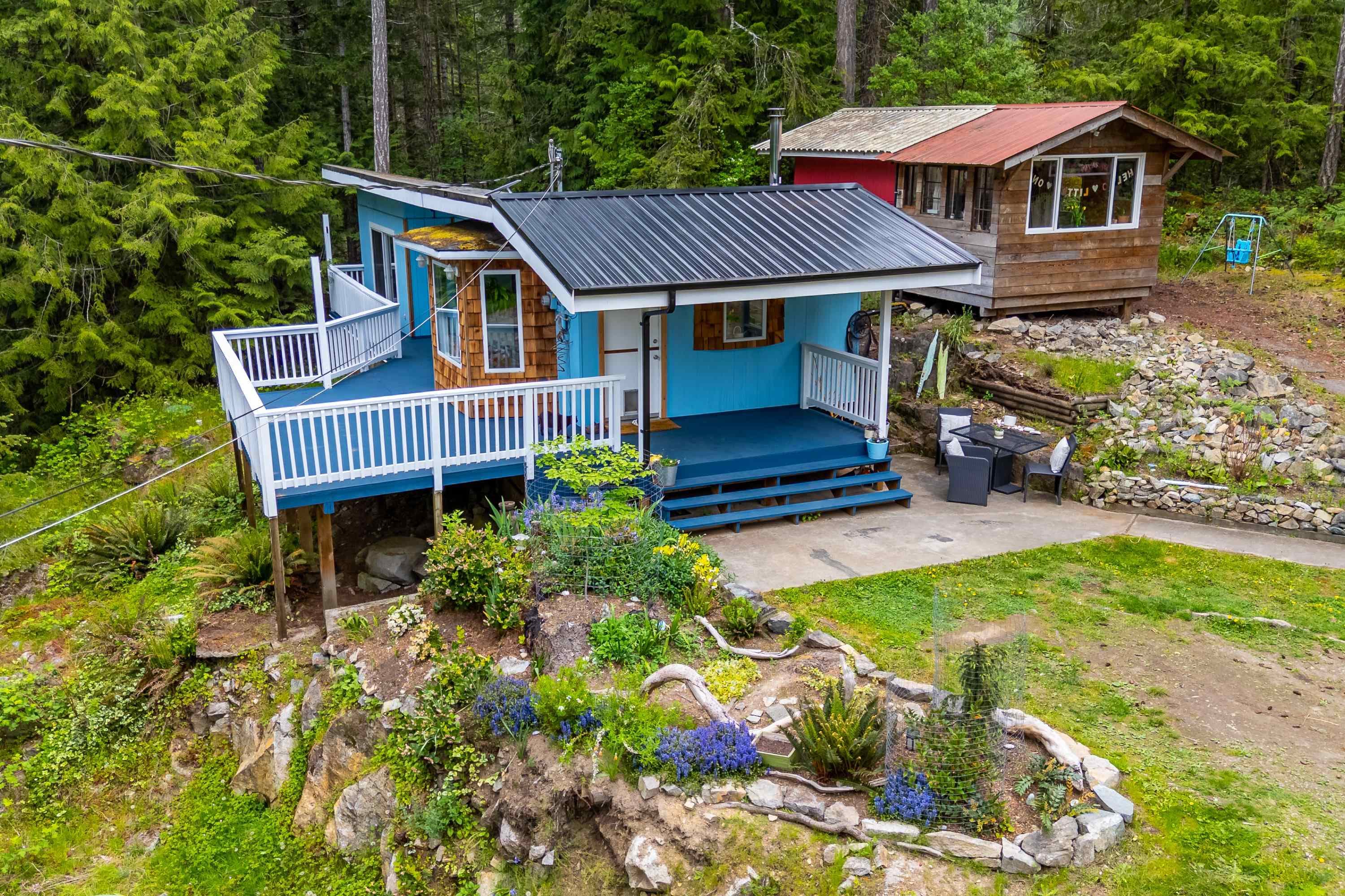 12692 Lagoon Road, Madeira Park, V0N 2H0 — photo 1