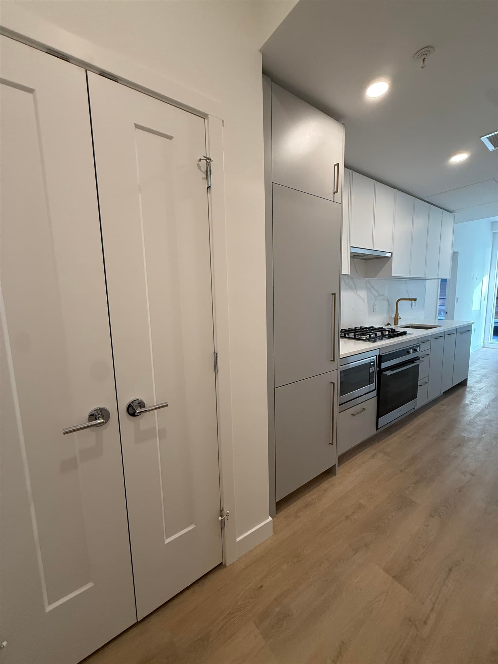 309 - 600 Rochester Avenue, Coquitlam, V3K 2V5 — photo 2