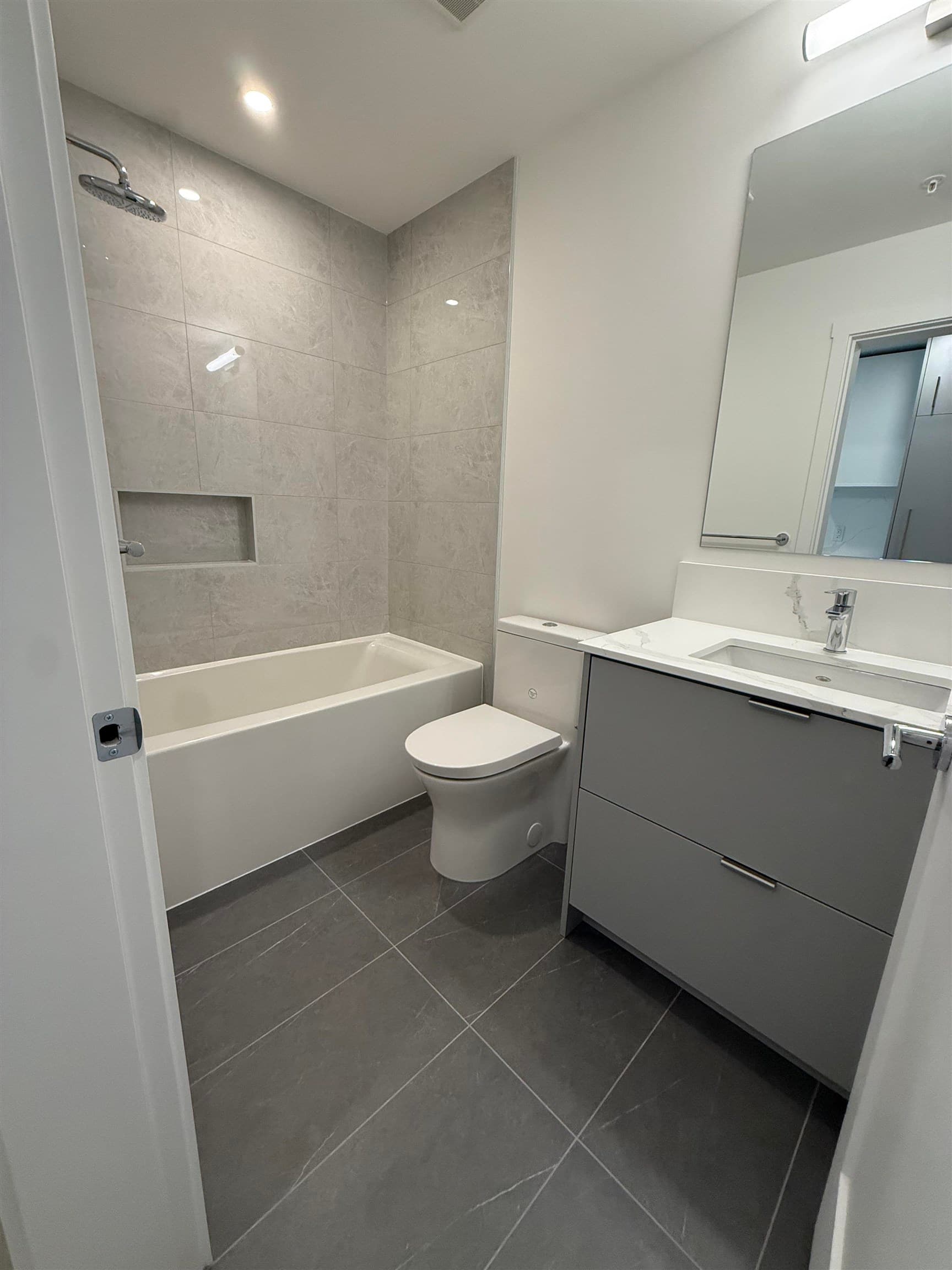 309 - 600 Rochester Avenue, Coquitlam, V3K 2V5 — photo 4