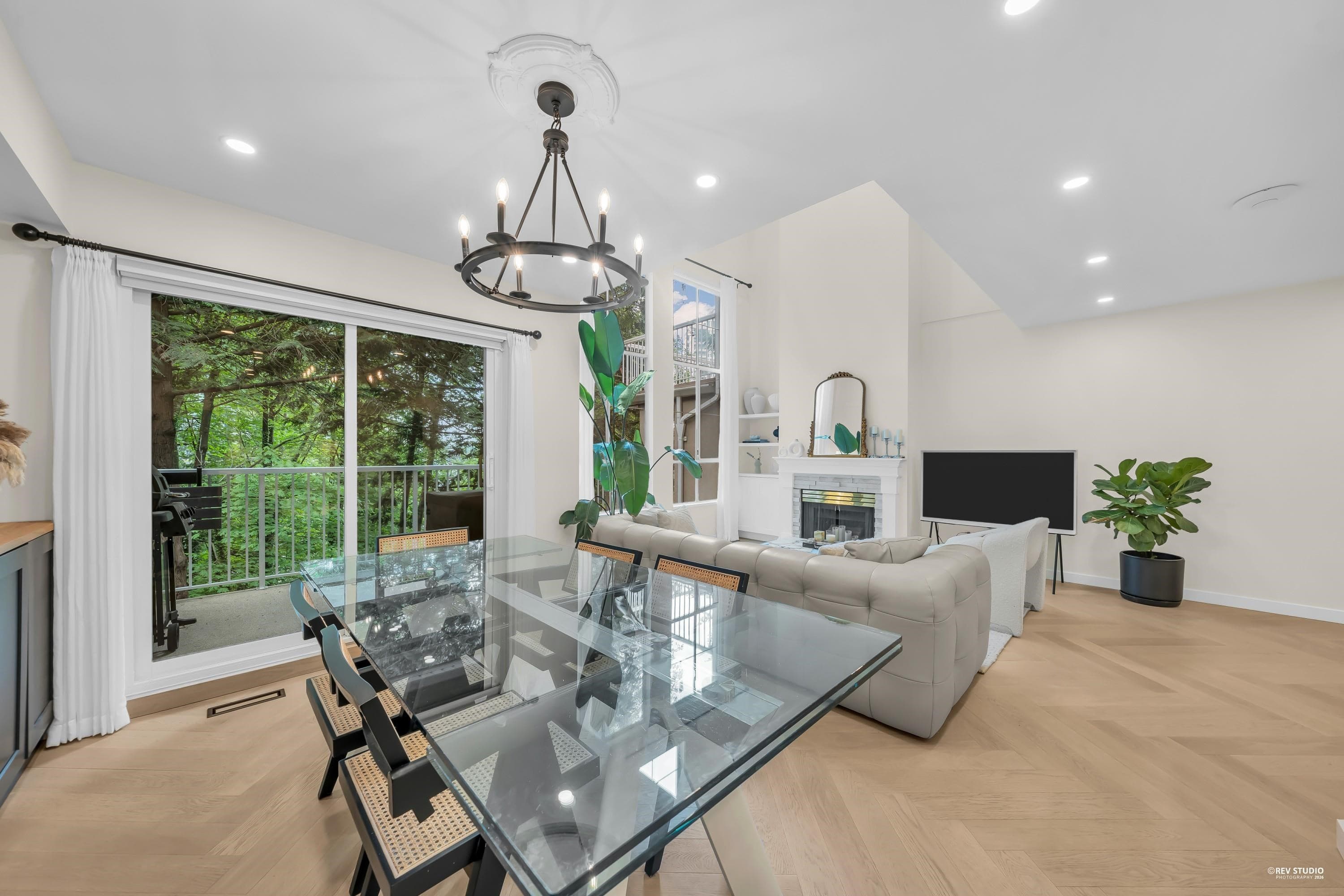 3460 Amberly Place, Vancouver, V5S 4P9 — photo 3