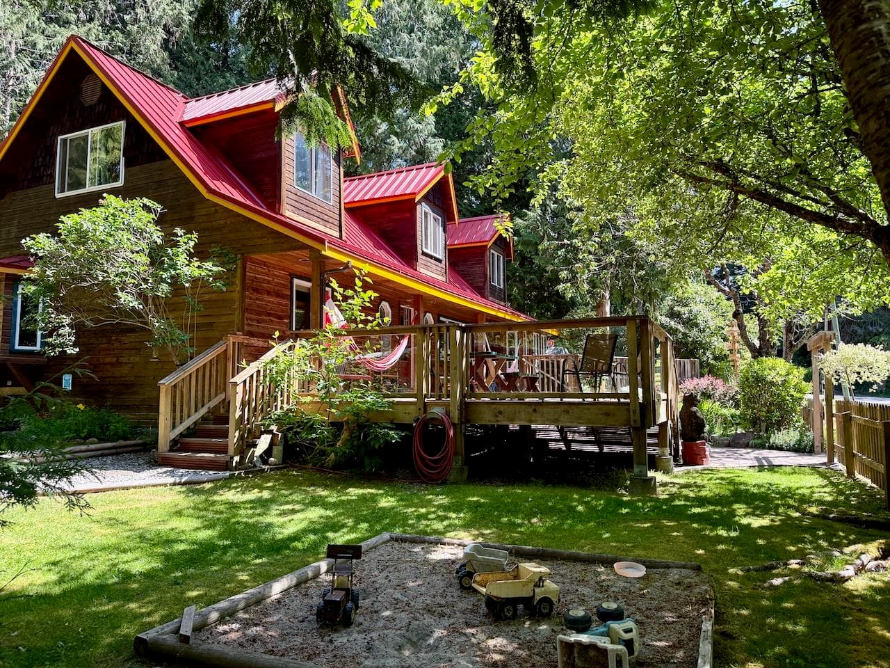 1261 Roberts Creek Road, Roberts Creek