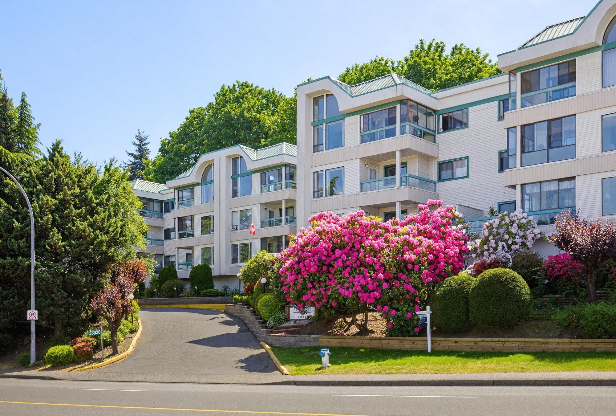 310 - 33030 George Ferguson Way, Abbotsford, V2S 6Y2 — photo 2