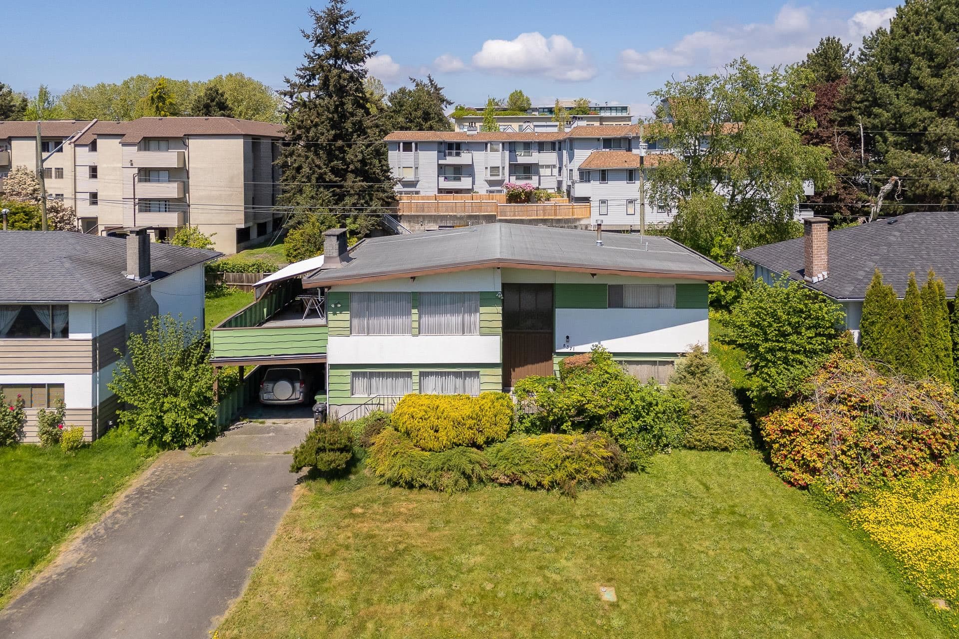 8371 Spires Road, Richmond, V6Y 1W1 — photo 1