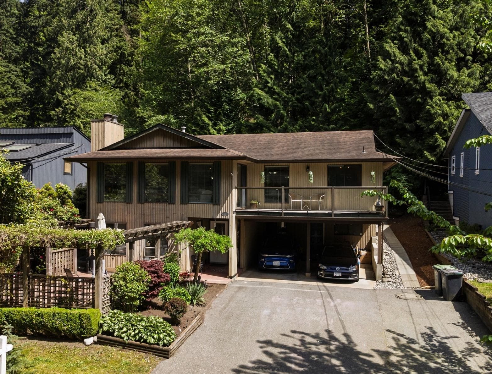 1184 Riverside Drive, North Vancouver