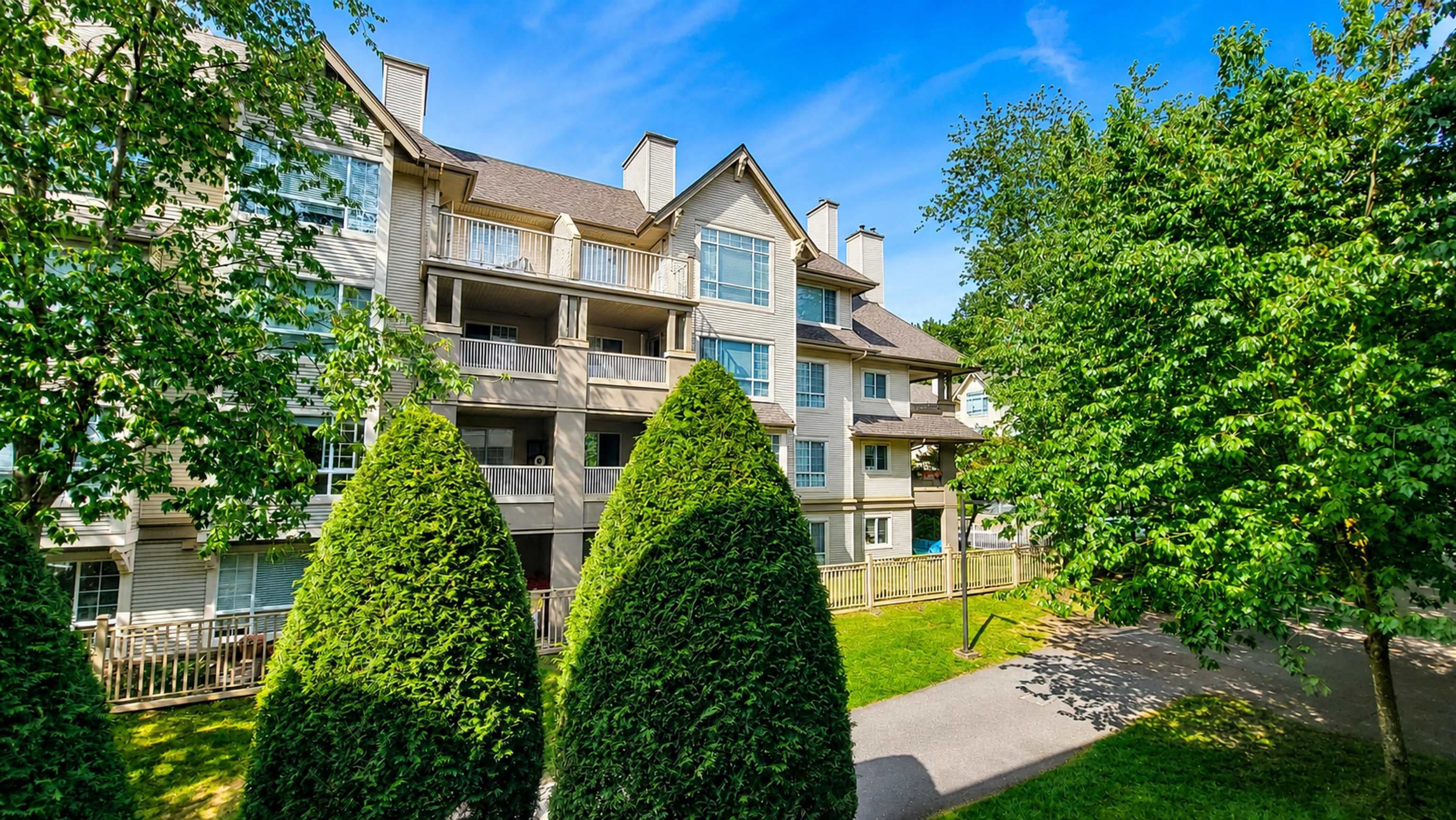 211 - 2985 Princess Crescent, Coquitlam, V3B 7P3 — photo 2