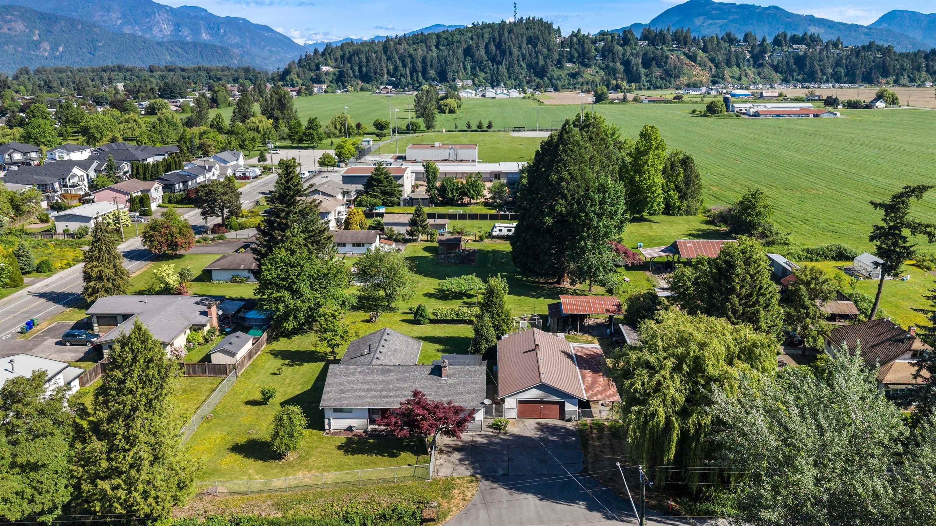47123 First Avenue, Chilliwack, V2P 8B6 — photo 1