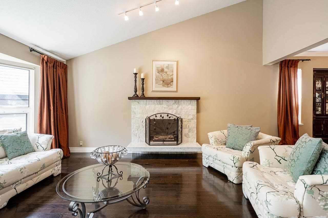 7460 Burnham Court, Burnaby, V5A 4M7 — photo 4