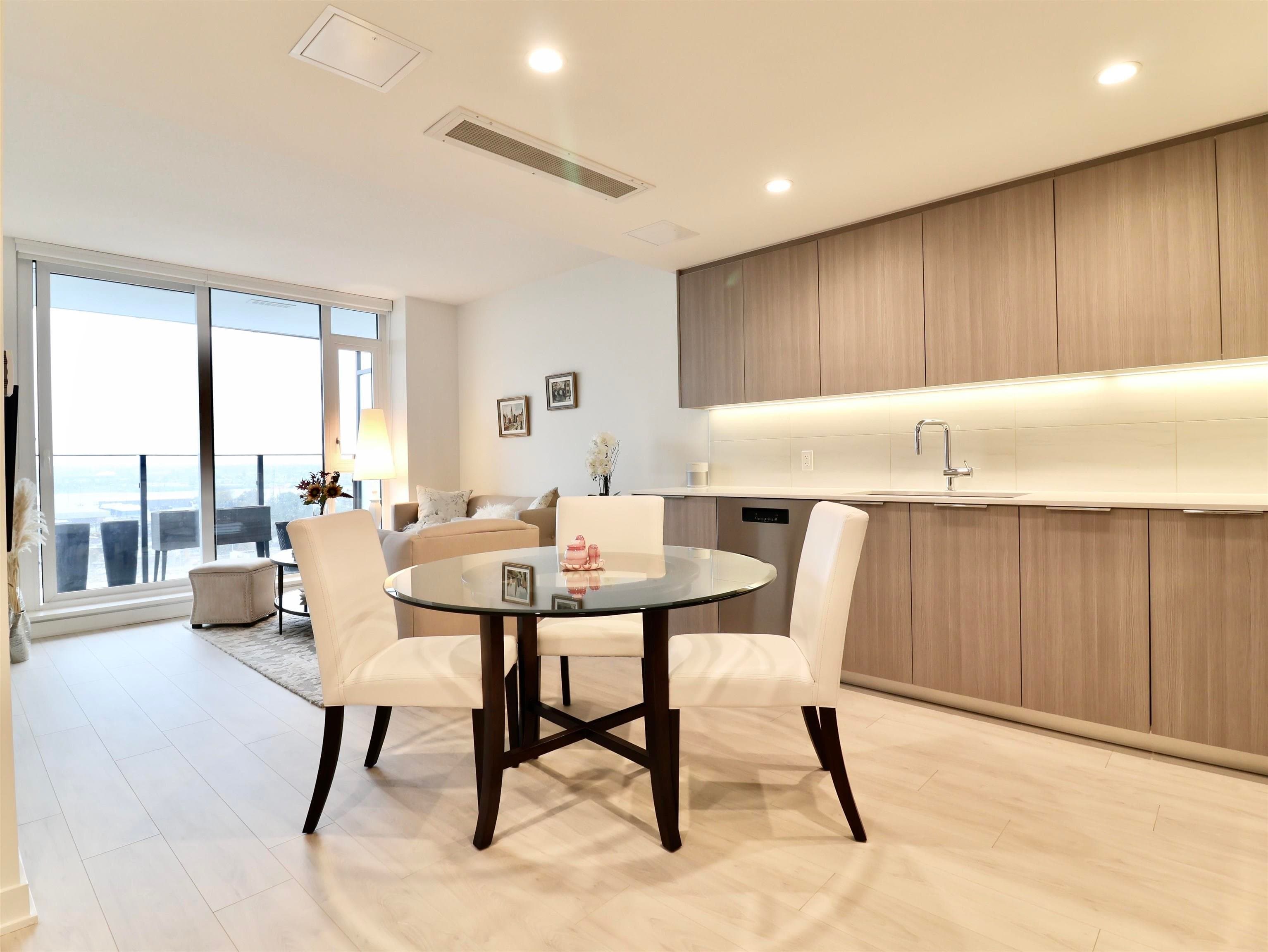 1604 - 1401 Hunter Street, North Vancouver
