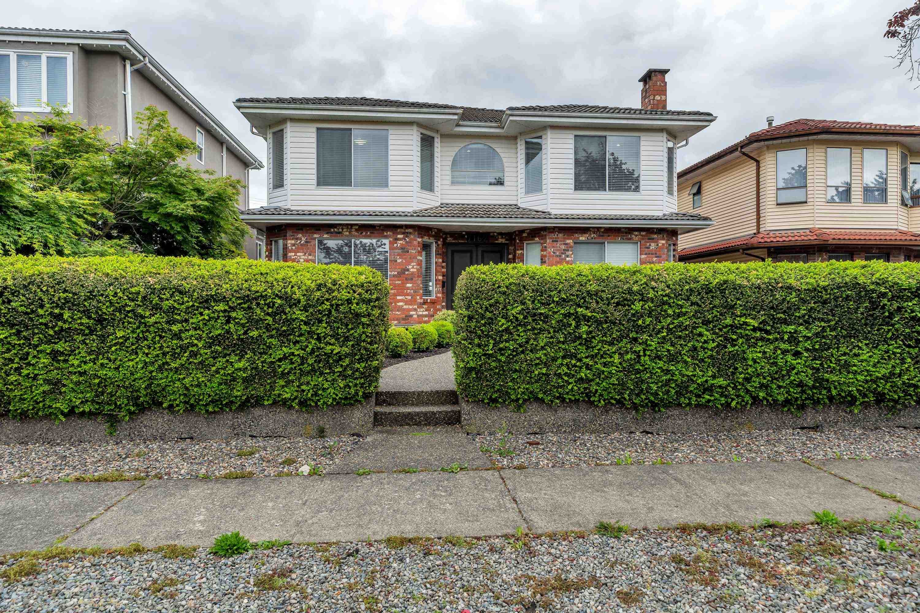 7162 Gladstone Street, Vancouver