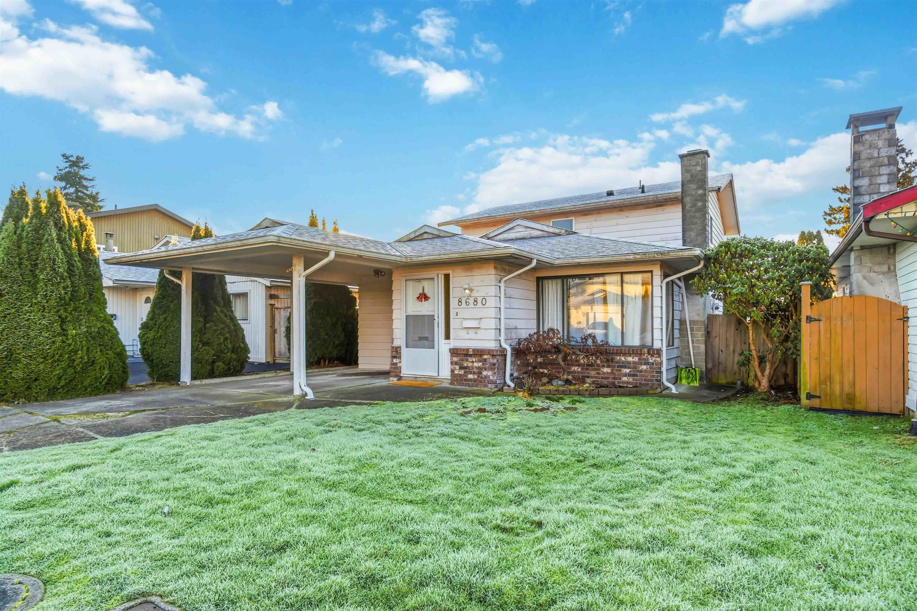 8680 Citadel Crescent, Richmond