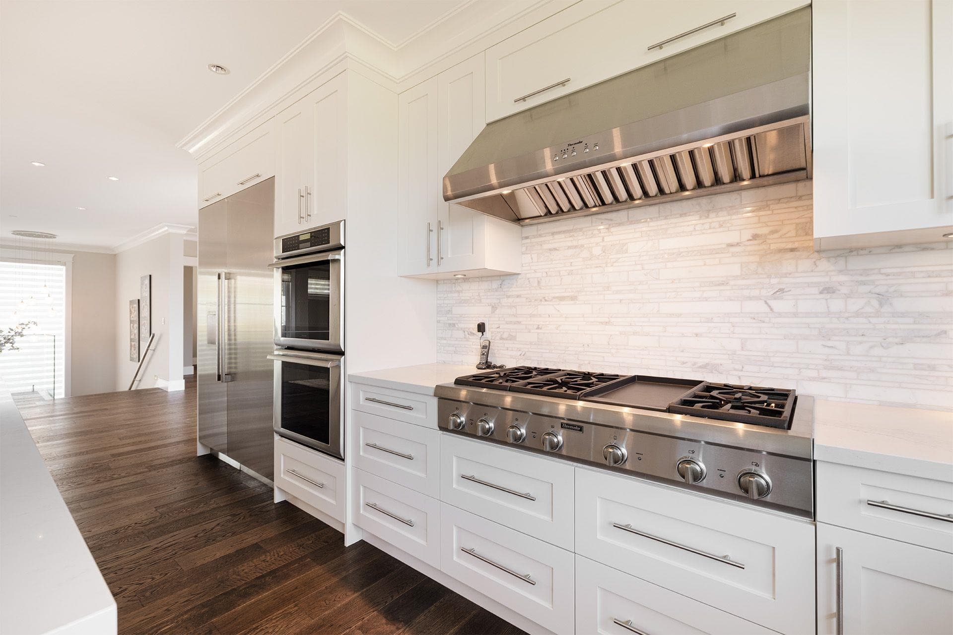 14378 Blackburn Avenue, White Rock, V4B 3A1 — photo 5