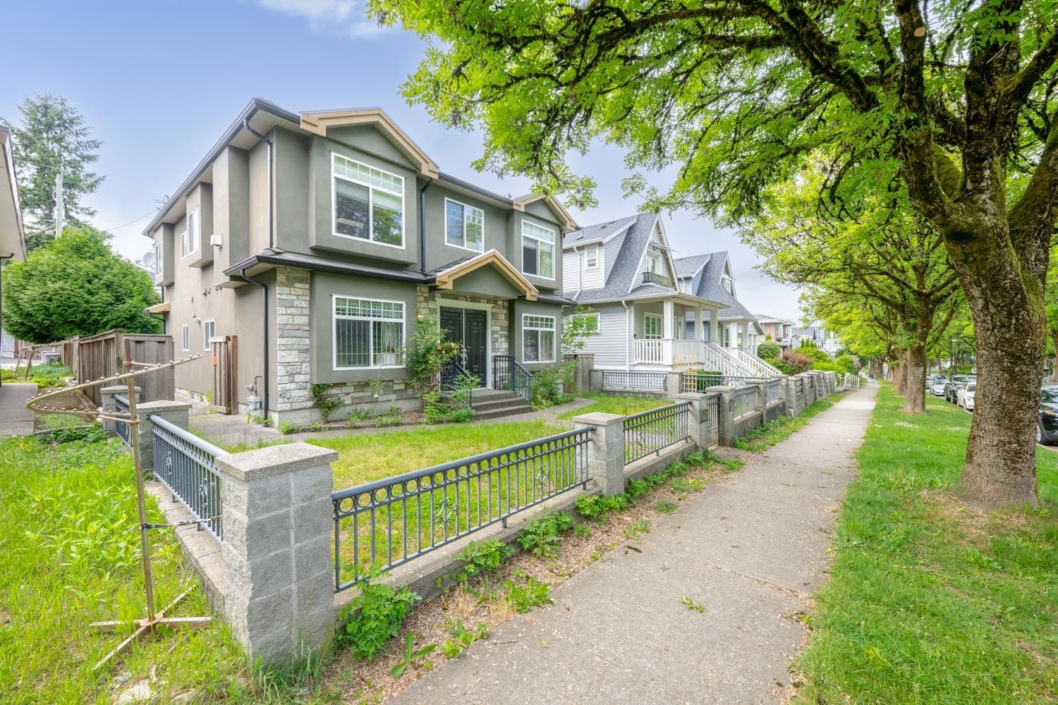 5671 Earles Street, Vancouver, V5R 3S3 — photo 2