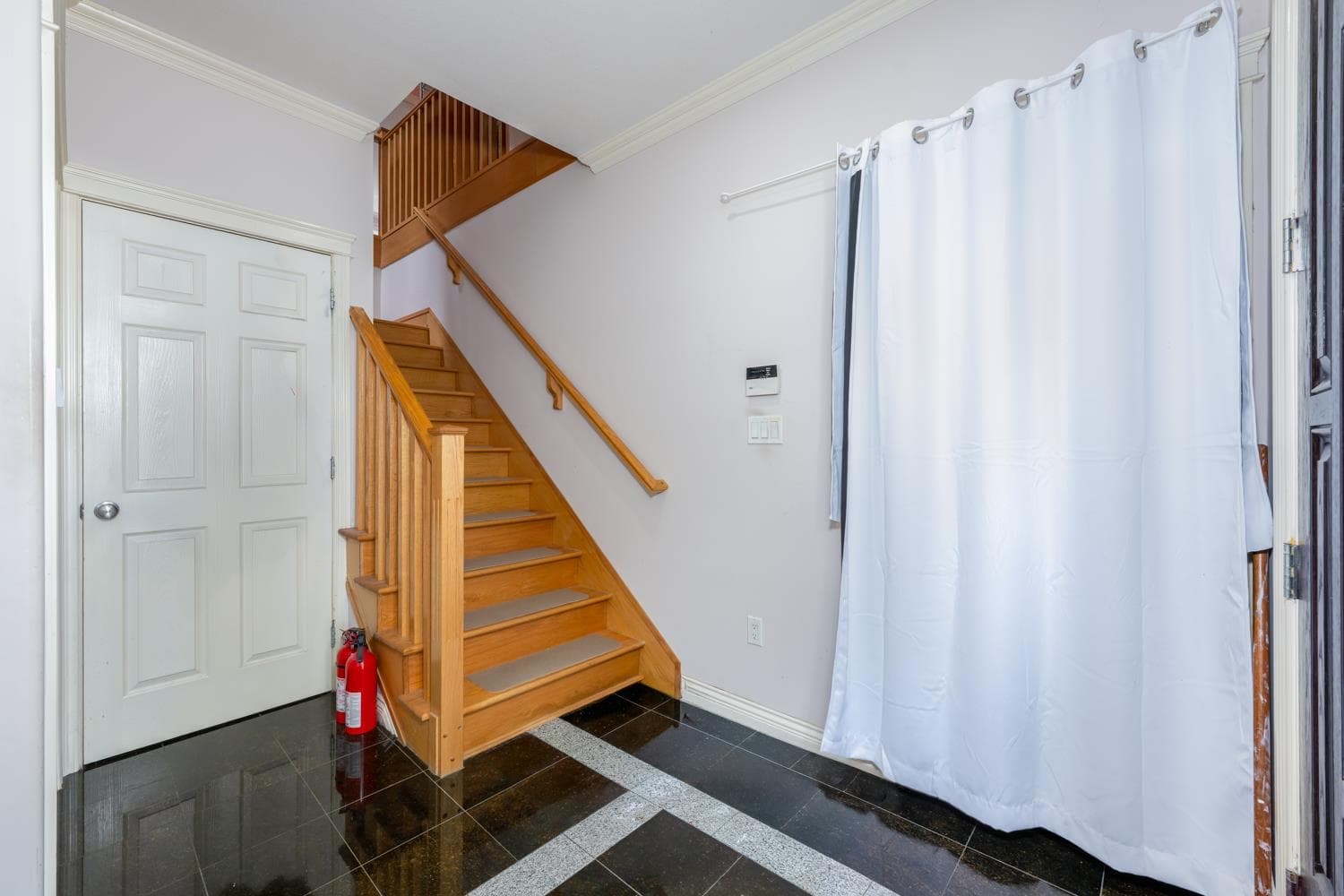 5671 Earles Street, Vancouver, V5R 3S3 — photo 3
