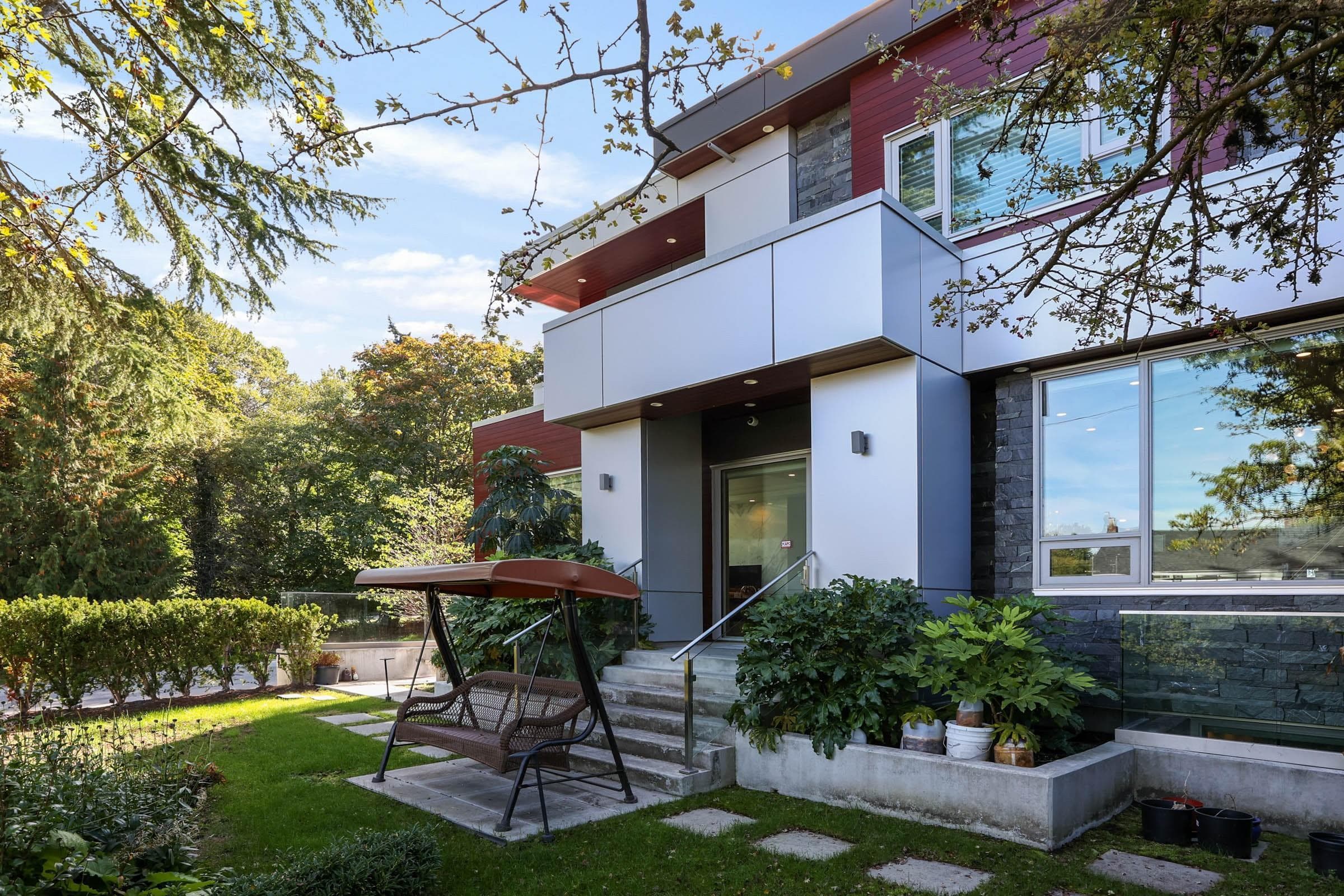 1909 Discovery Street, Vancouver, V6R 4K5 — photo 4