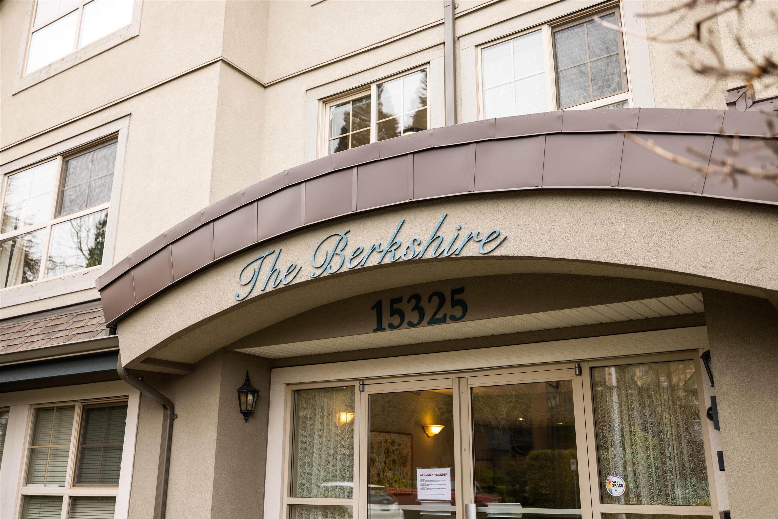 207 - 15325 17 Avenue, Surrey