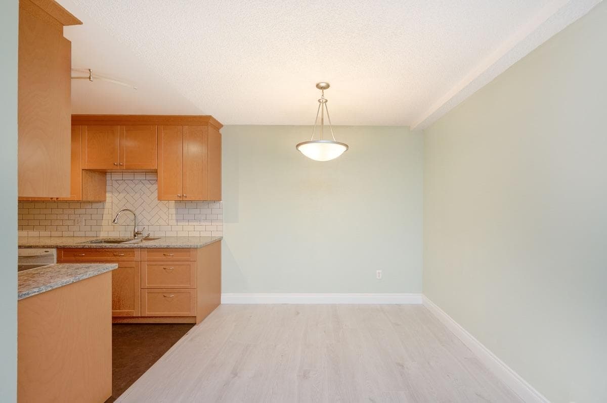 109 - 9202 Horne Street, Burnaby, V3N 4K2 — photo 4