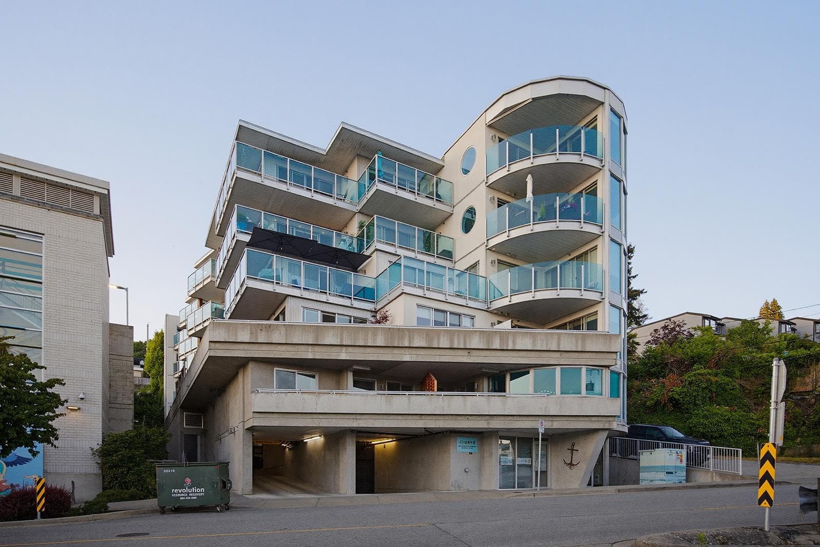 502 - 14955 Victoria Avenue, White Rock