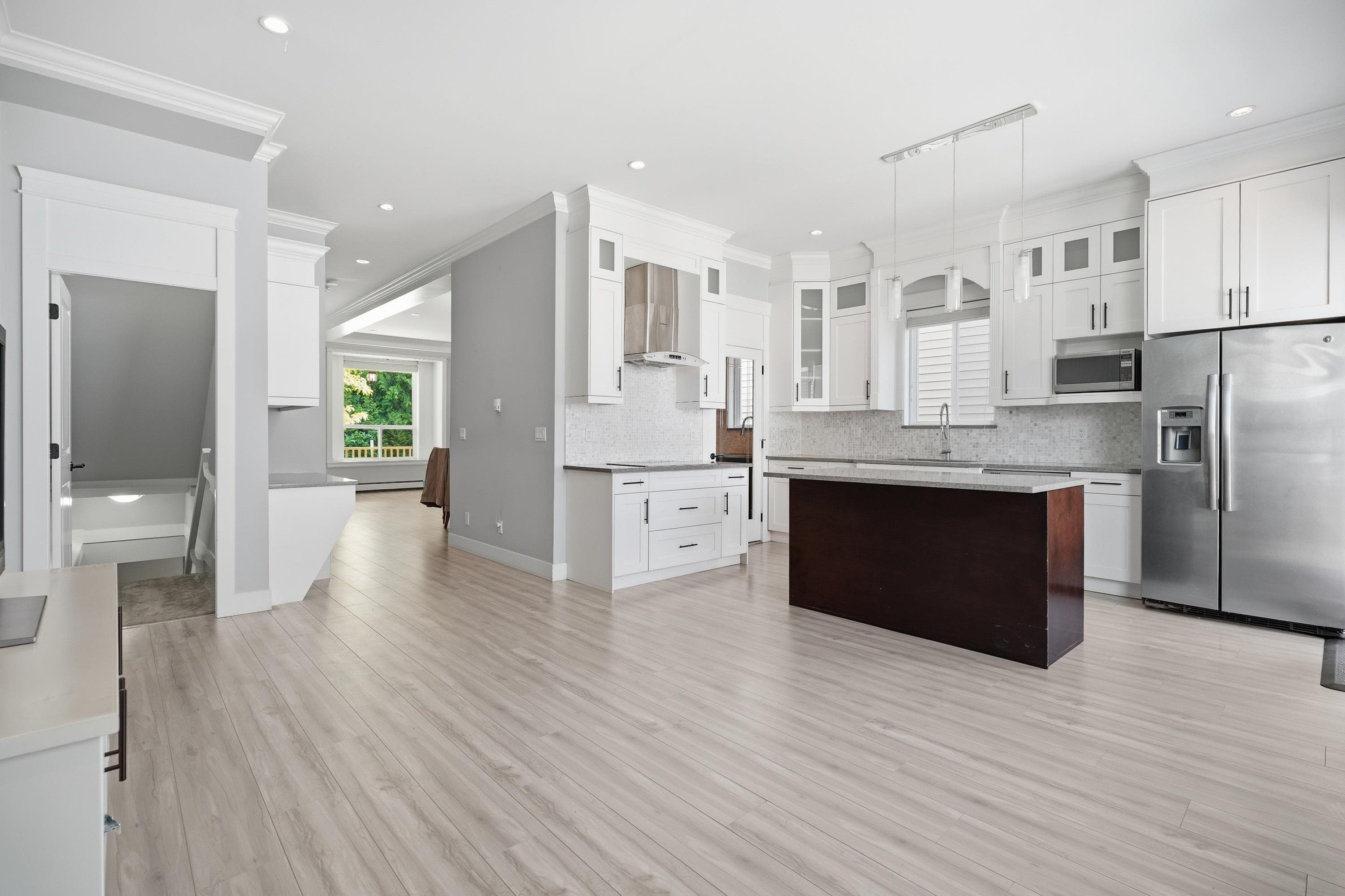 6035 138a Street, Surrey, V3X 0H3 — photo 5