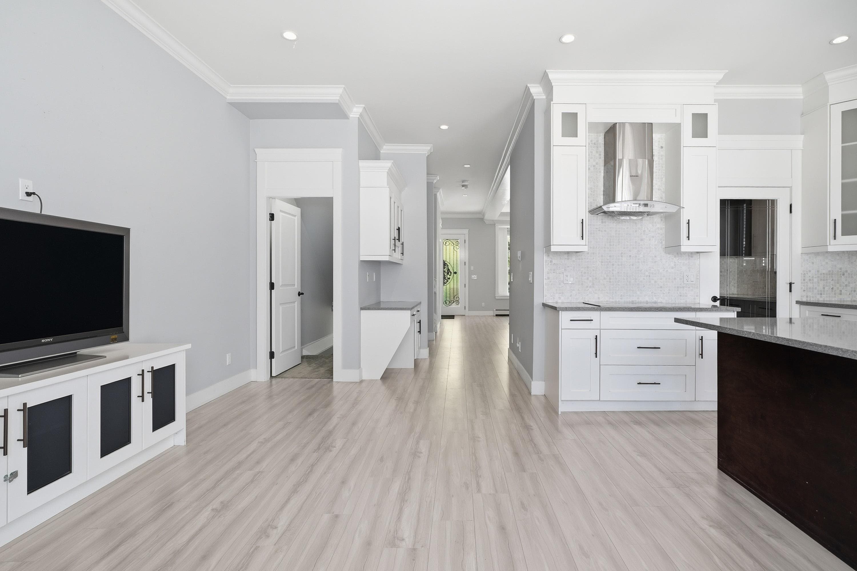 6035 138a Street, Surrey, V3X 0H3 — photo 4