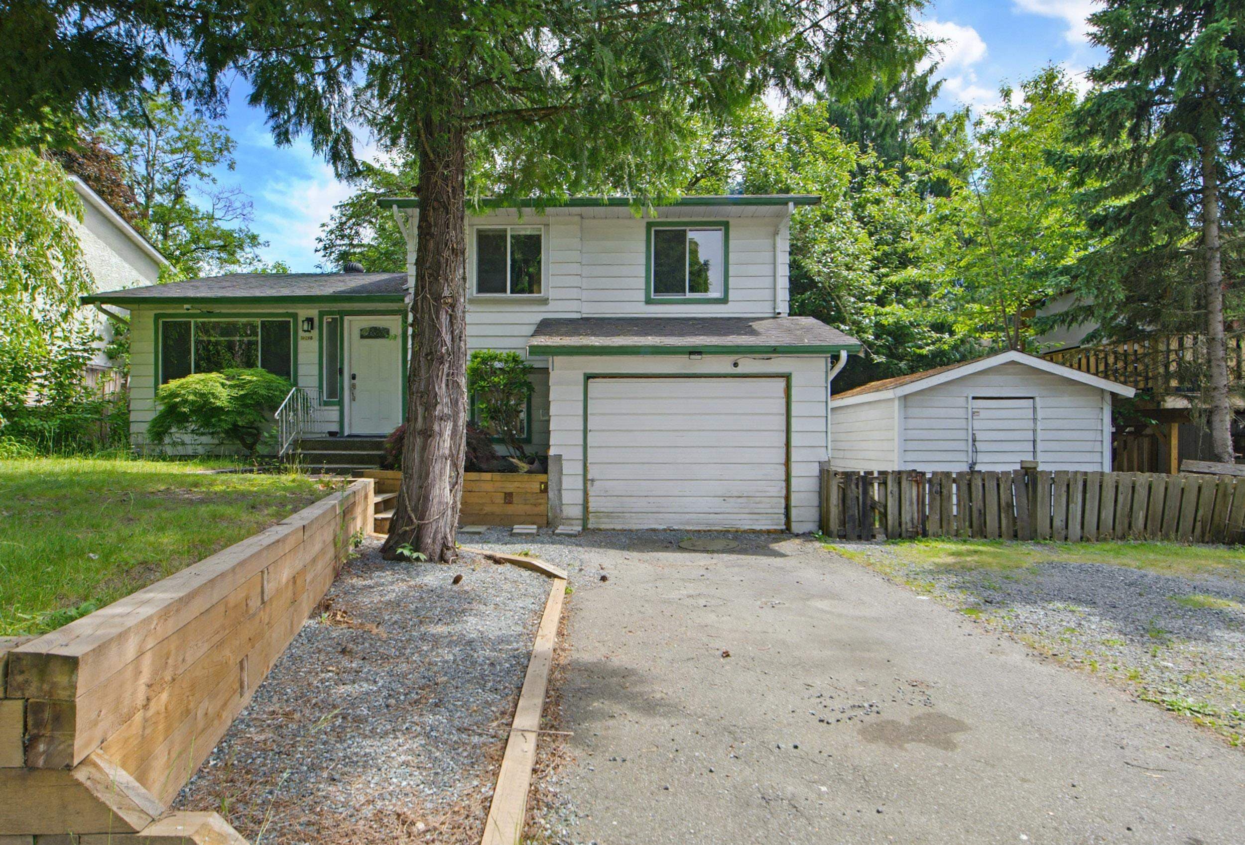 18298 63a Avenue, Surrey, V3S 8A8 — photo 1