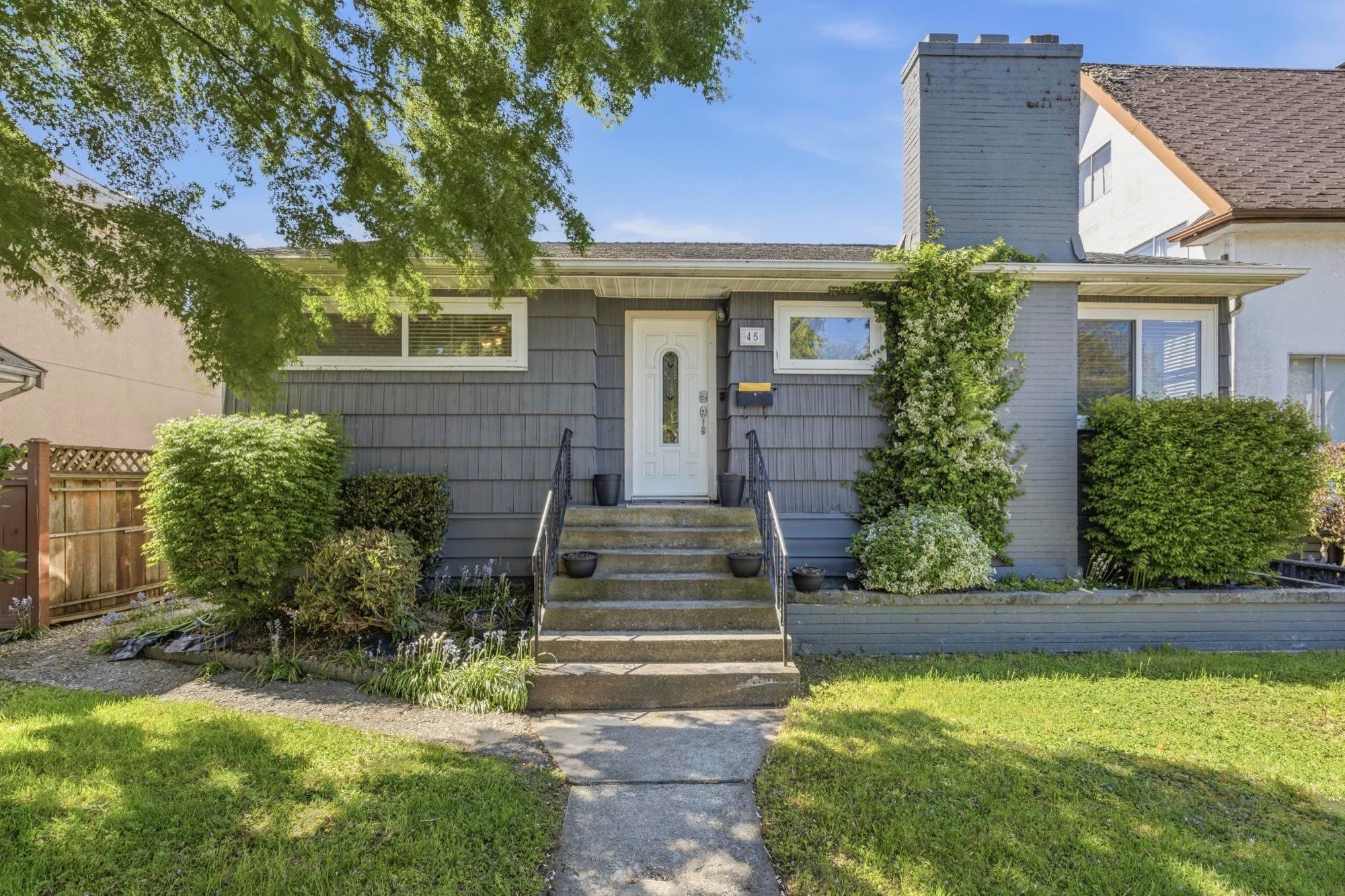 45 Renfrew Street, Vancouver
